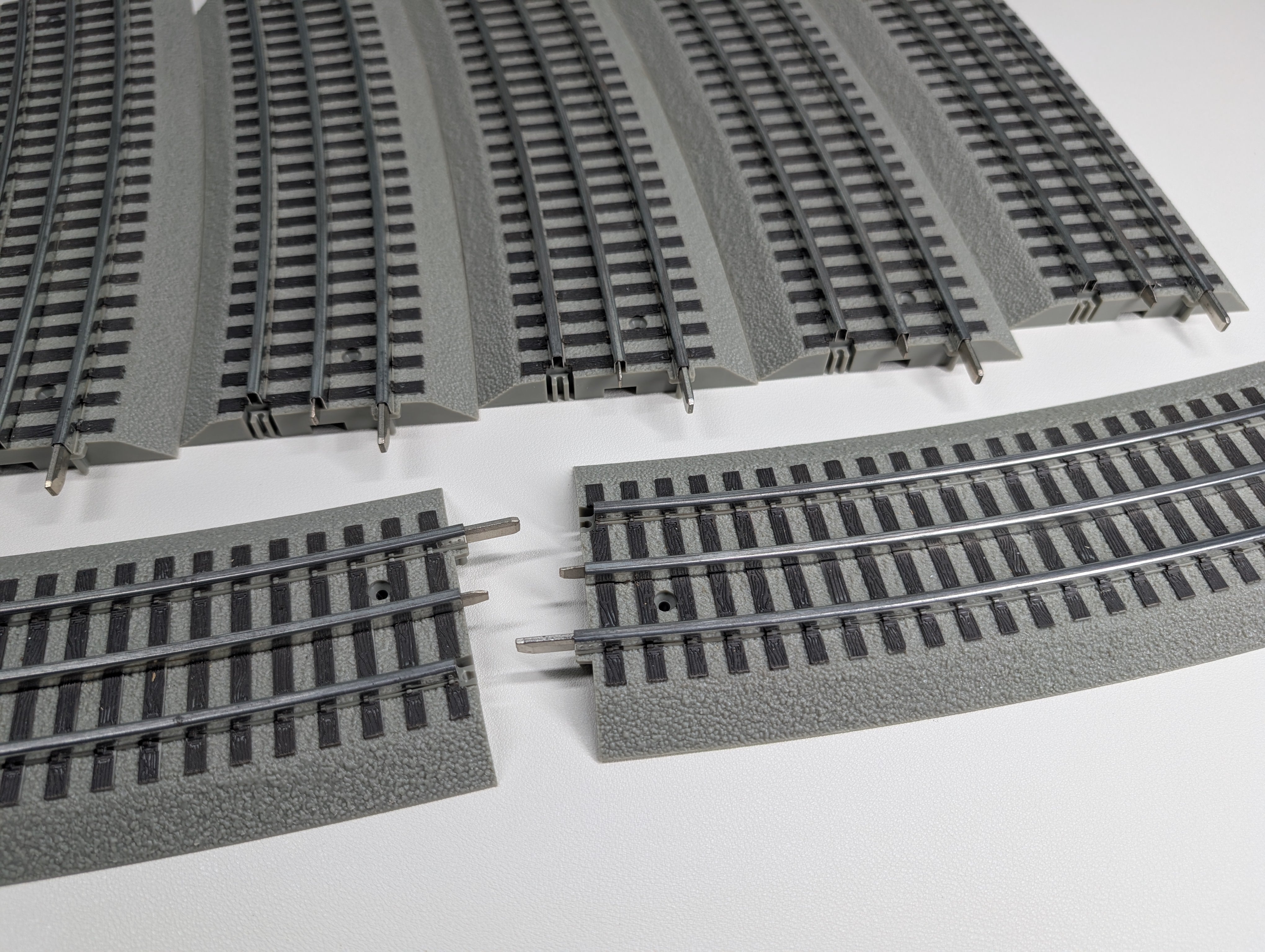 USED Lionel O Fastrack O96 Track, 096 Curve (8 pcs)