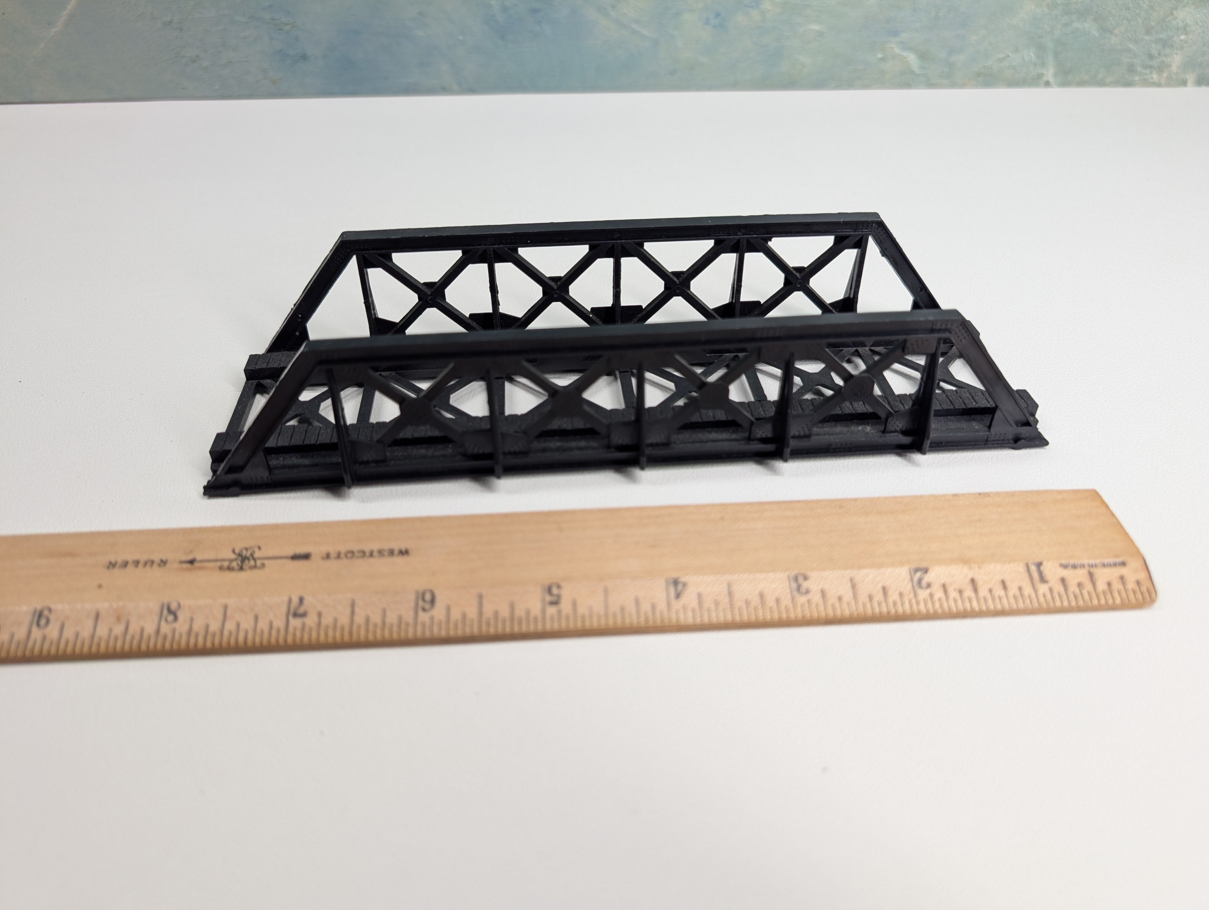 USED HO Scale Black Truss Bridge