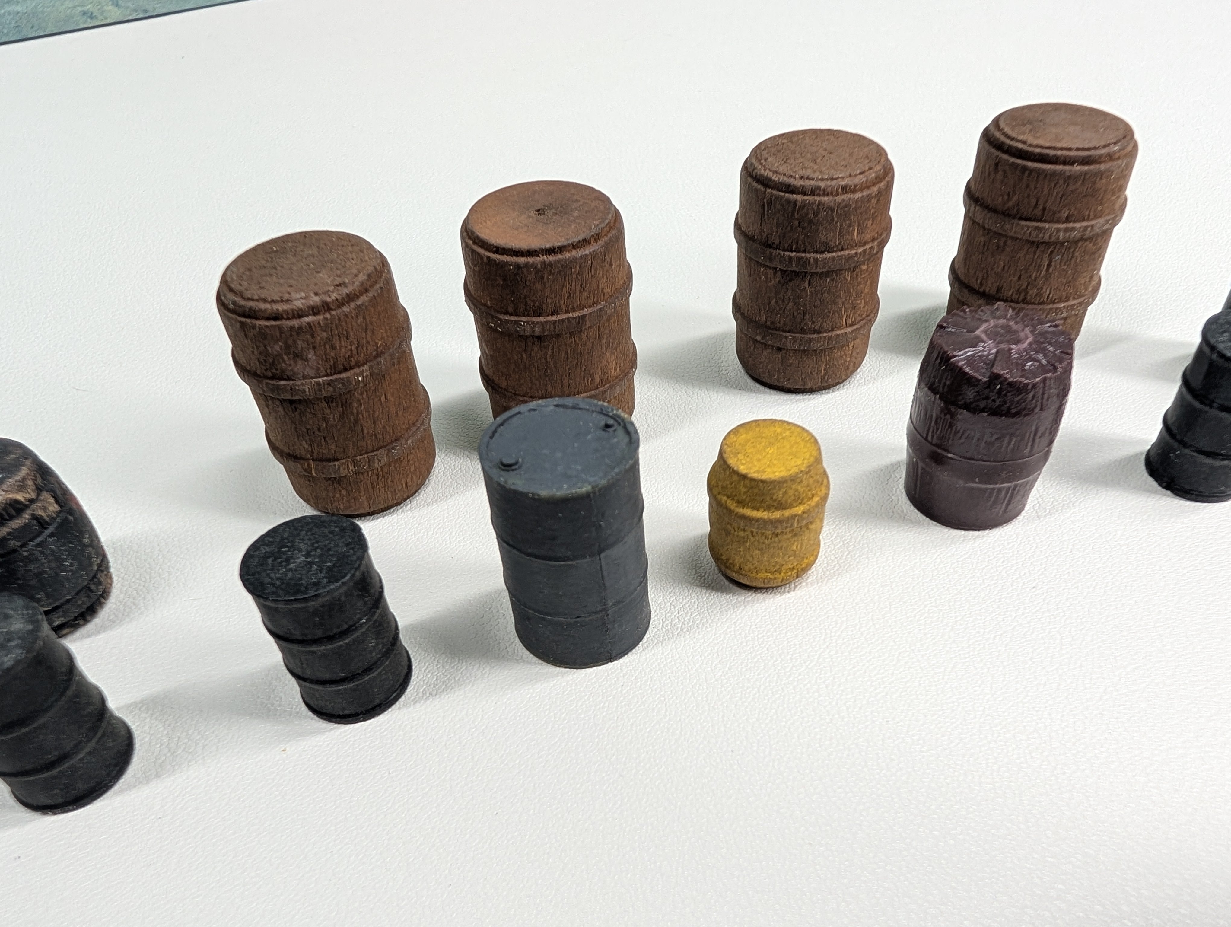 USED HO Scale Barrels, Various Sizes and Colors (10+ pcs)
