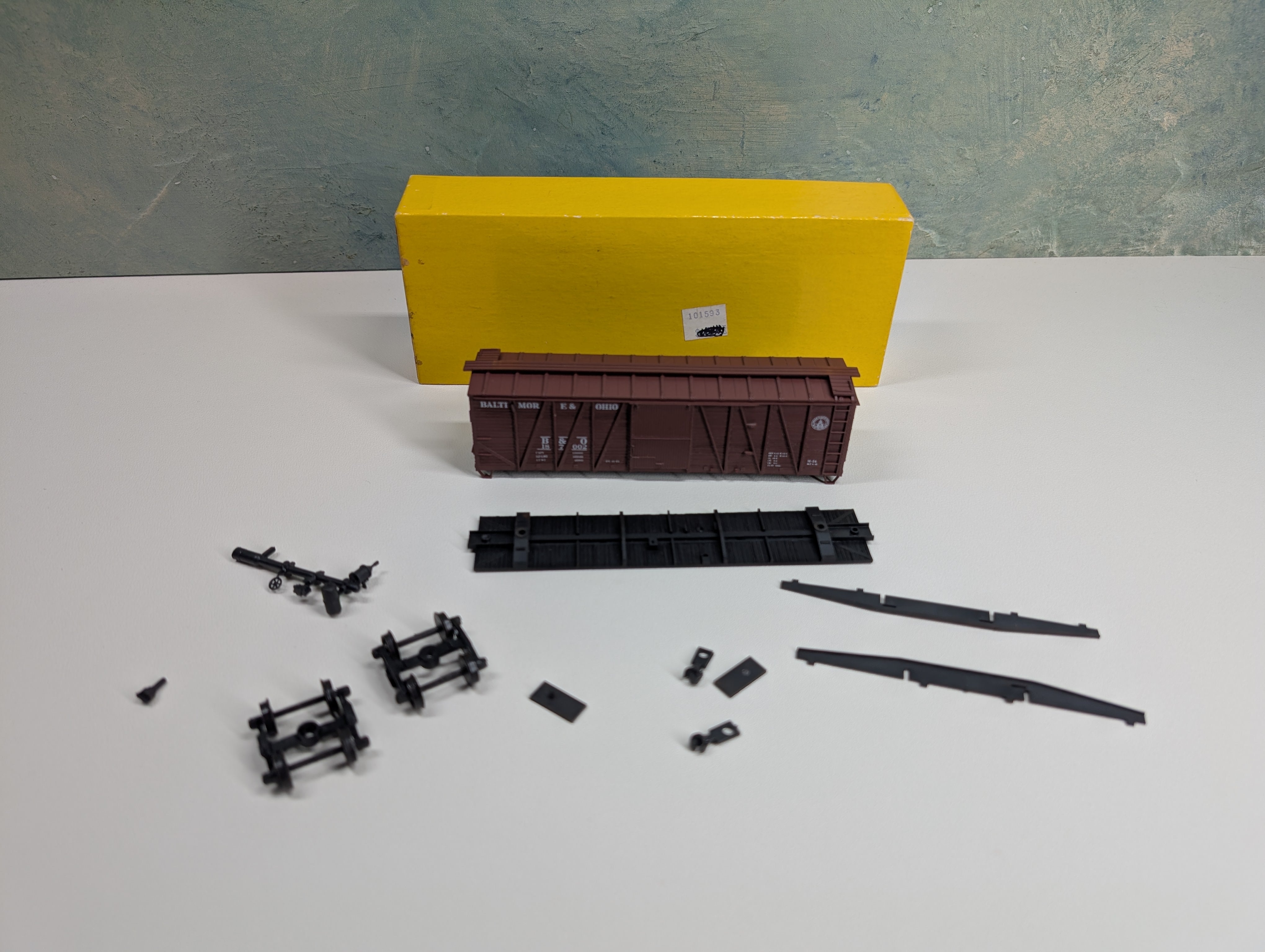 USED Accurail HO Scale 40' OB Box Car Baltimore and Ohio B&O #187002 Incomplete KIT
