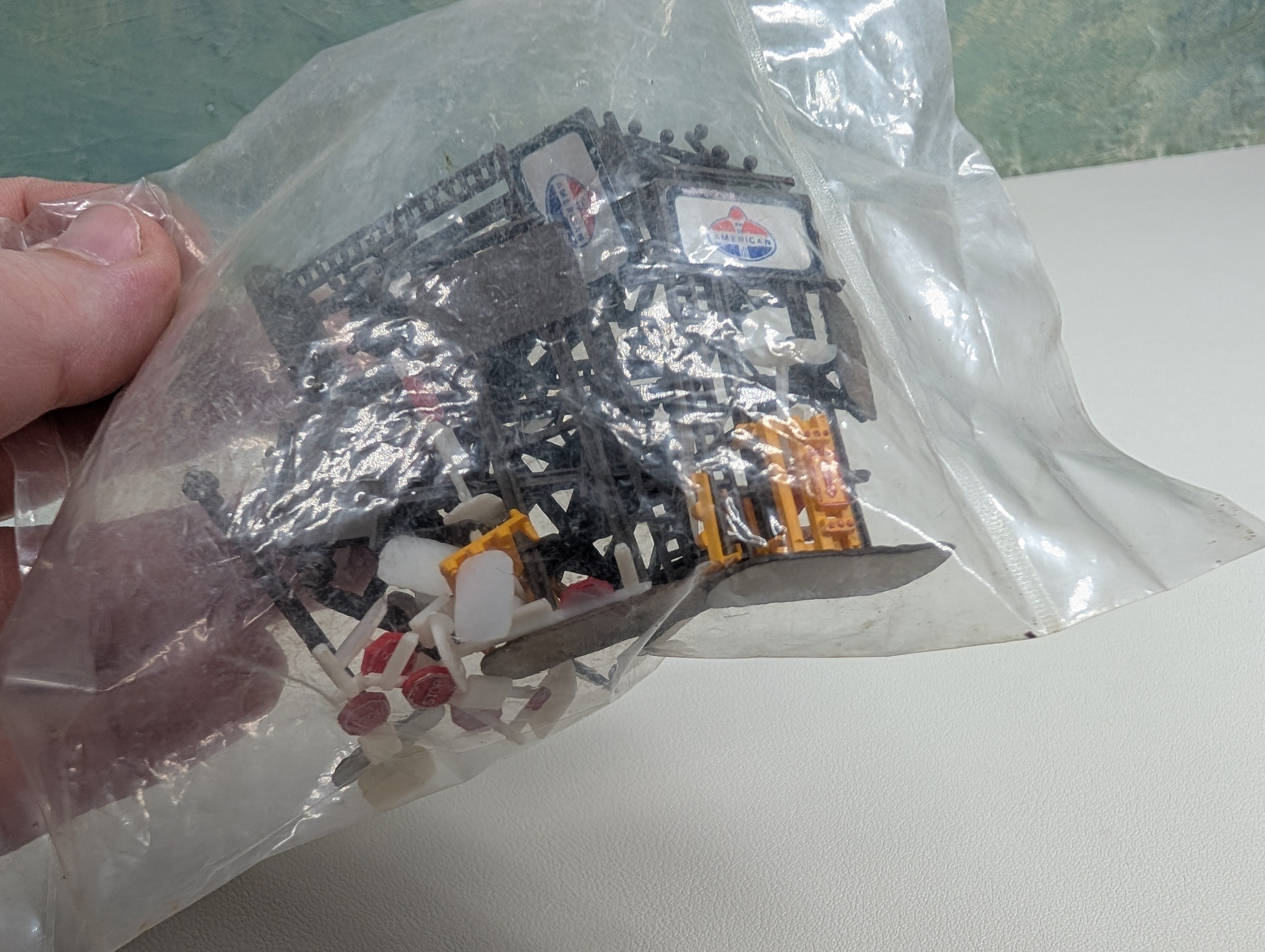 USED N Scale Signs, Telephone Poles & Other Details