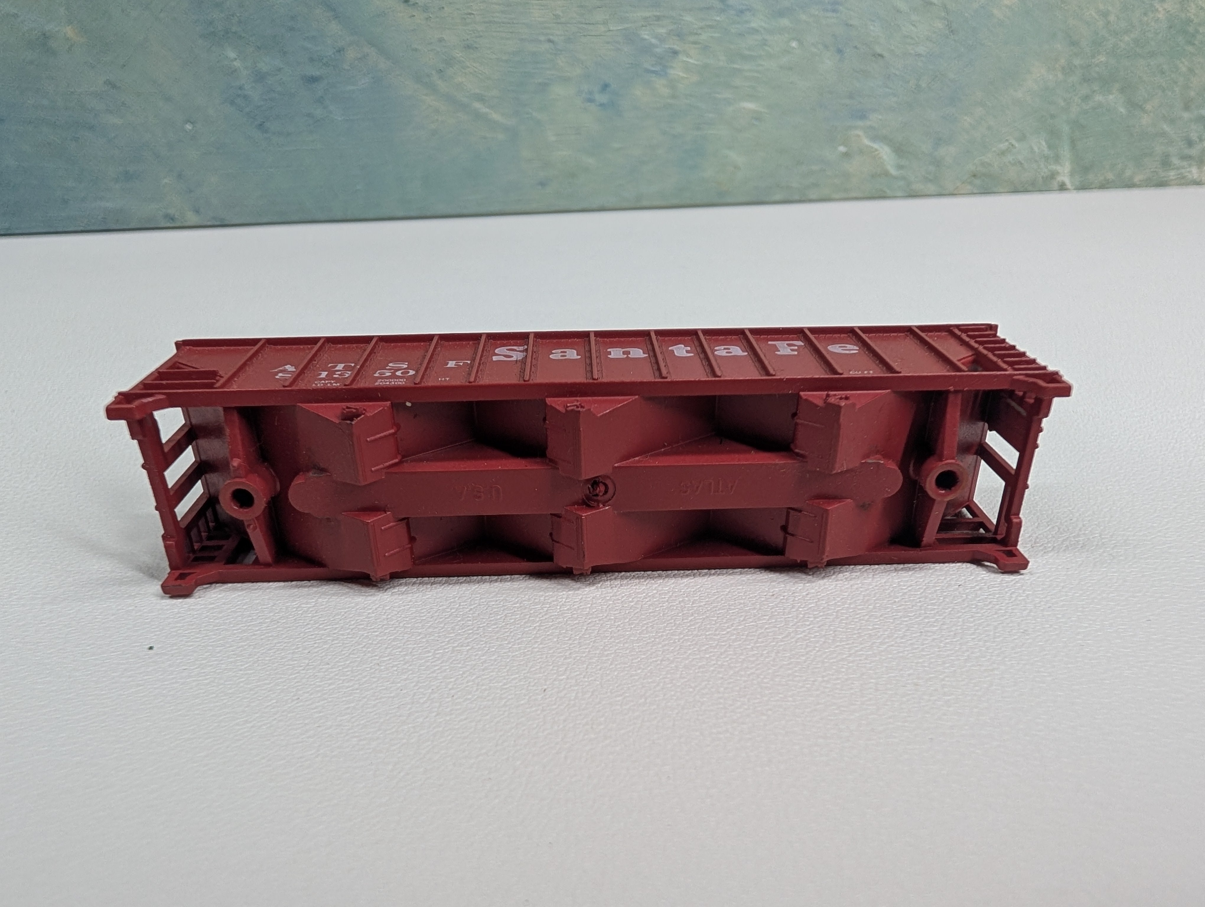 USED Atlas N Scale Coal Hopper Santa Fe ATSF #81350 No Trucks/Couplers