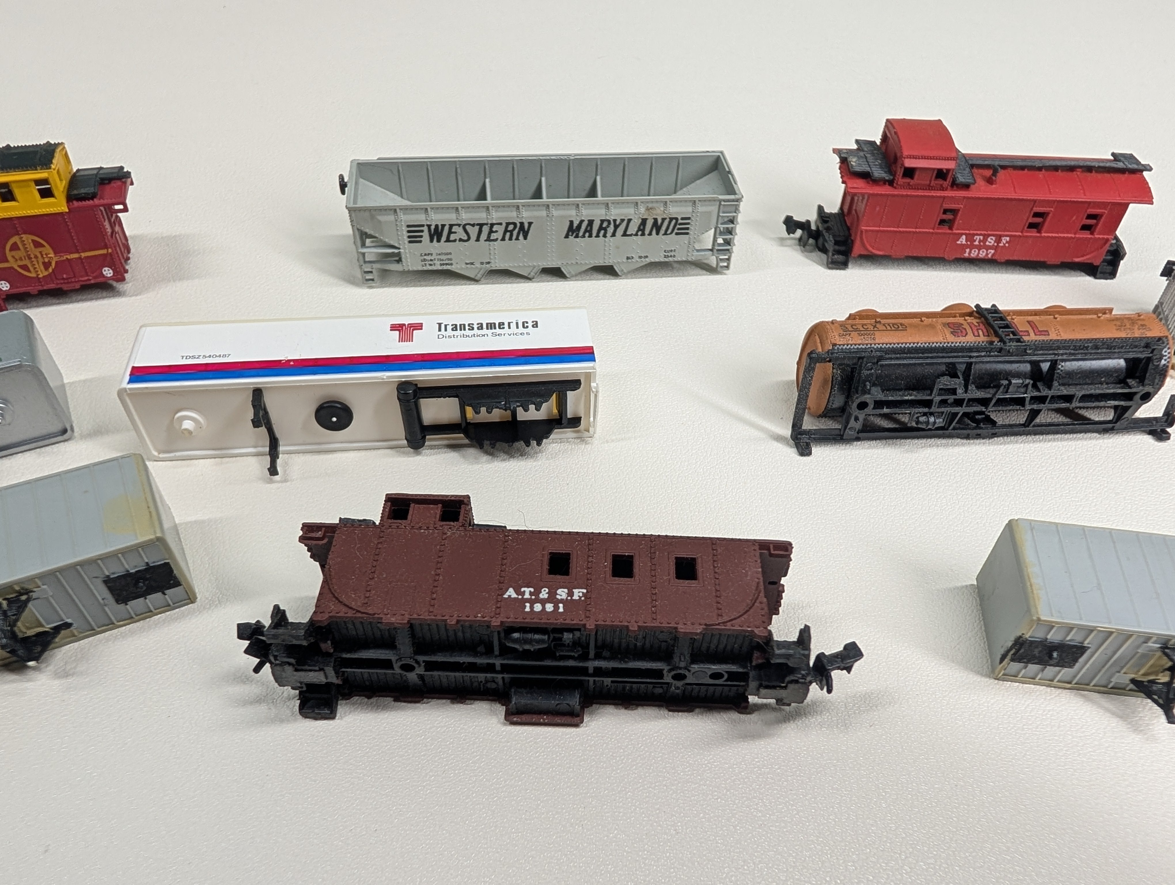 USED N Scale Lot of Hoppers, Trailers and more for Parts/Repairs