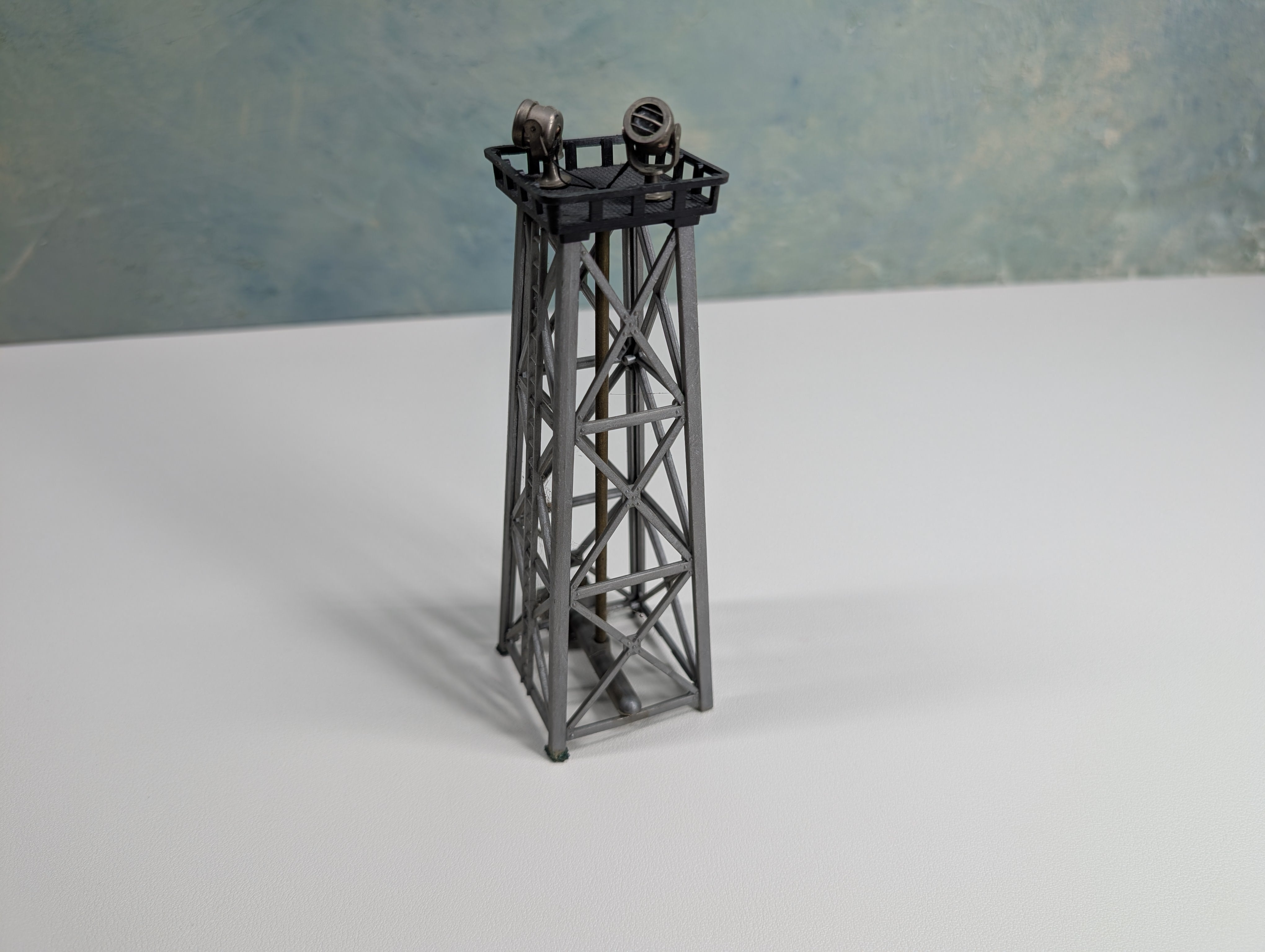 USED HO Scale Spotlight Tower