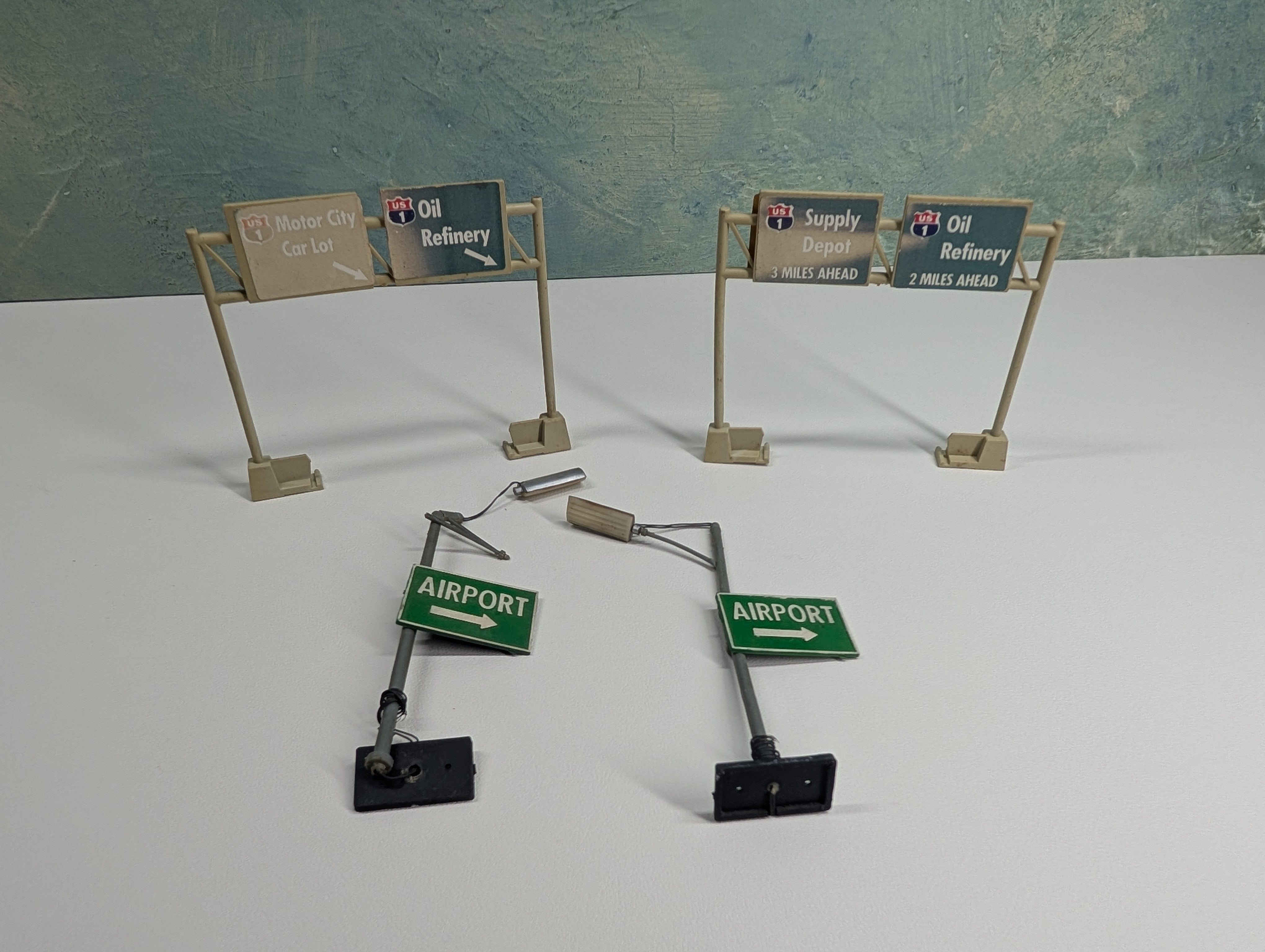 USED HO Scale Lot of Highway Signs