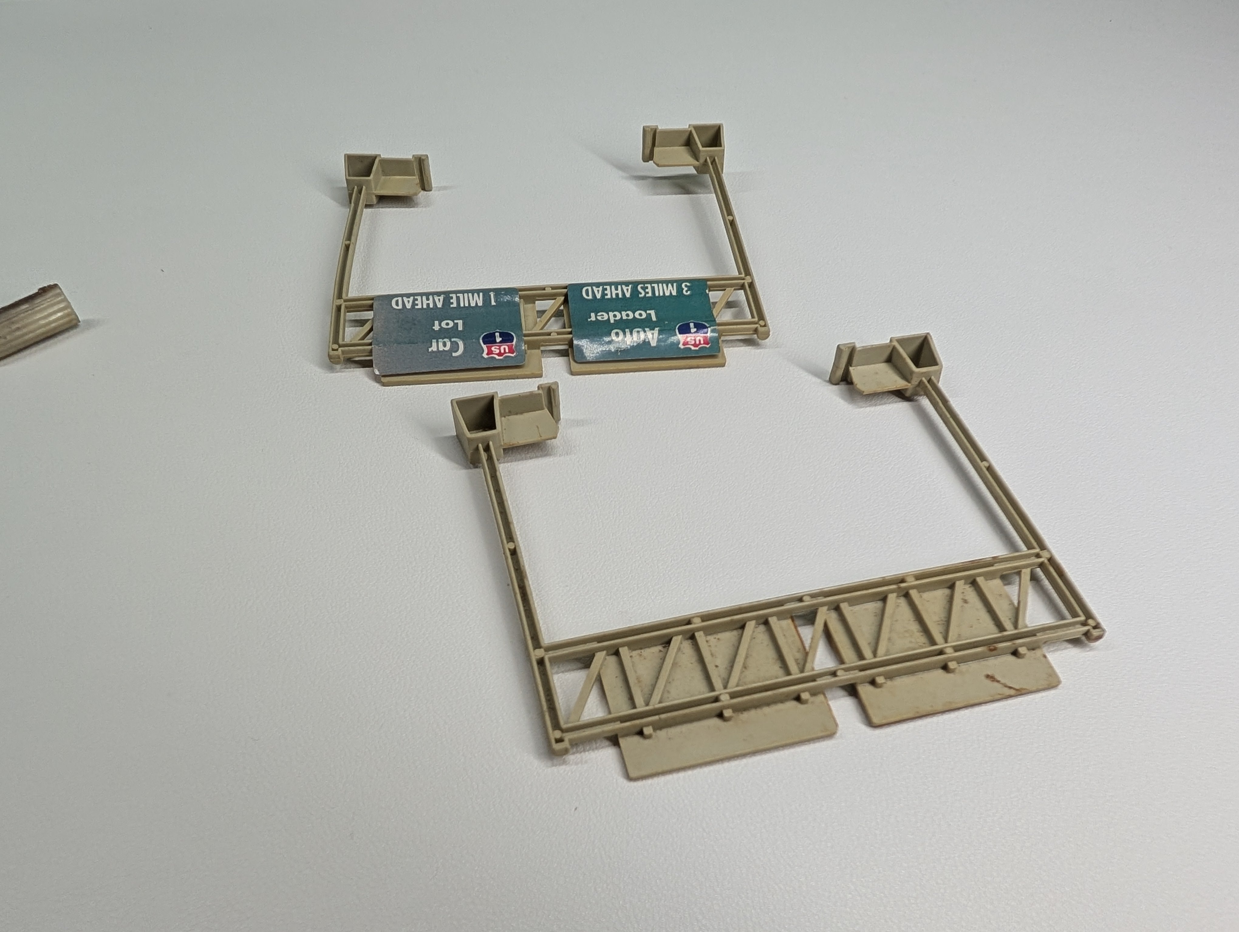 USED HO Scale Lot of Highway Signs