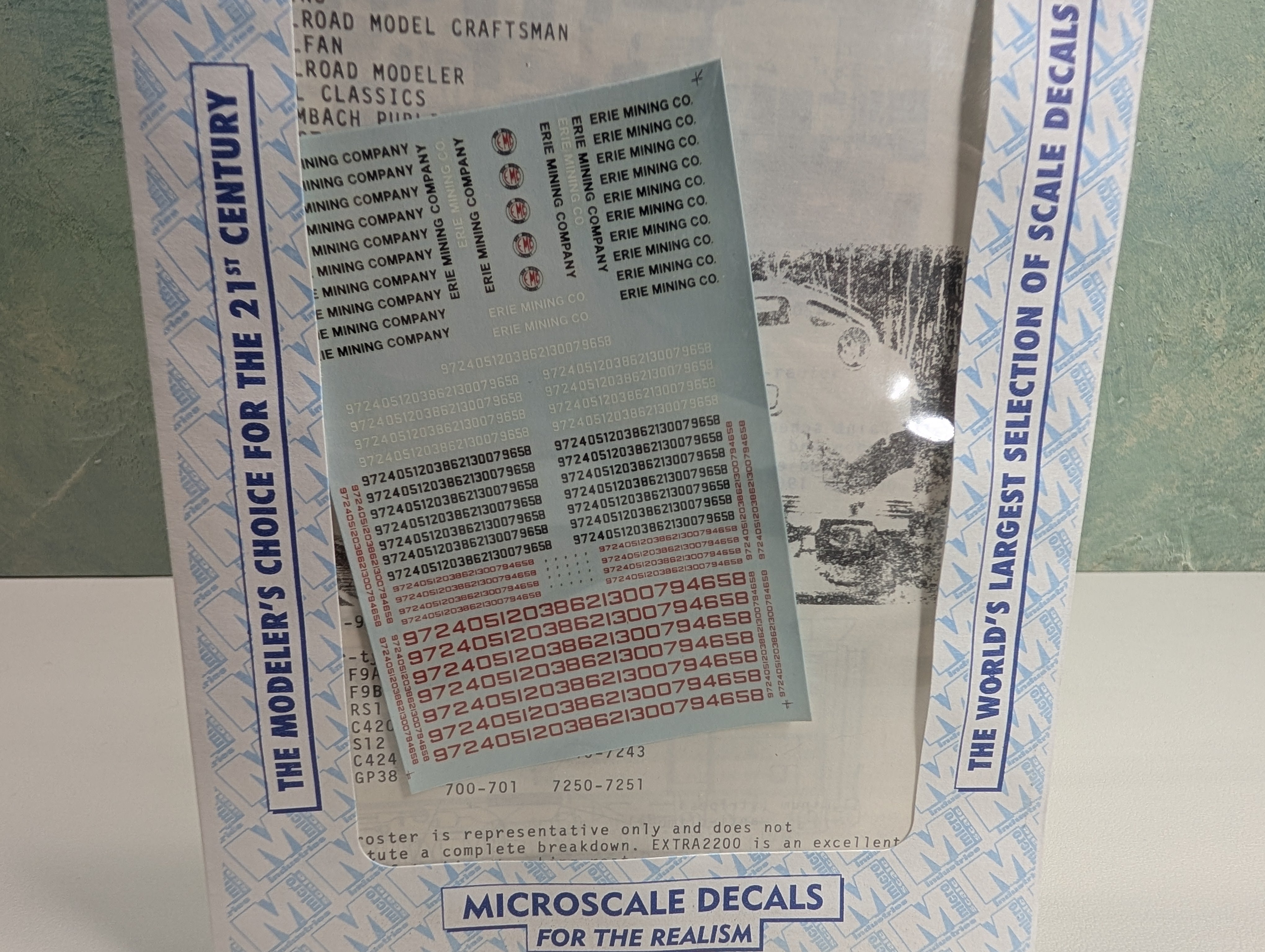 MICROSCALE 60-147 N Scale Erie Mining Co Diesels Decals 60s & 70s
