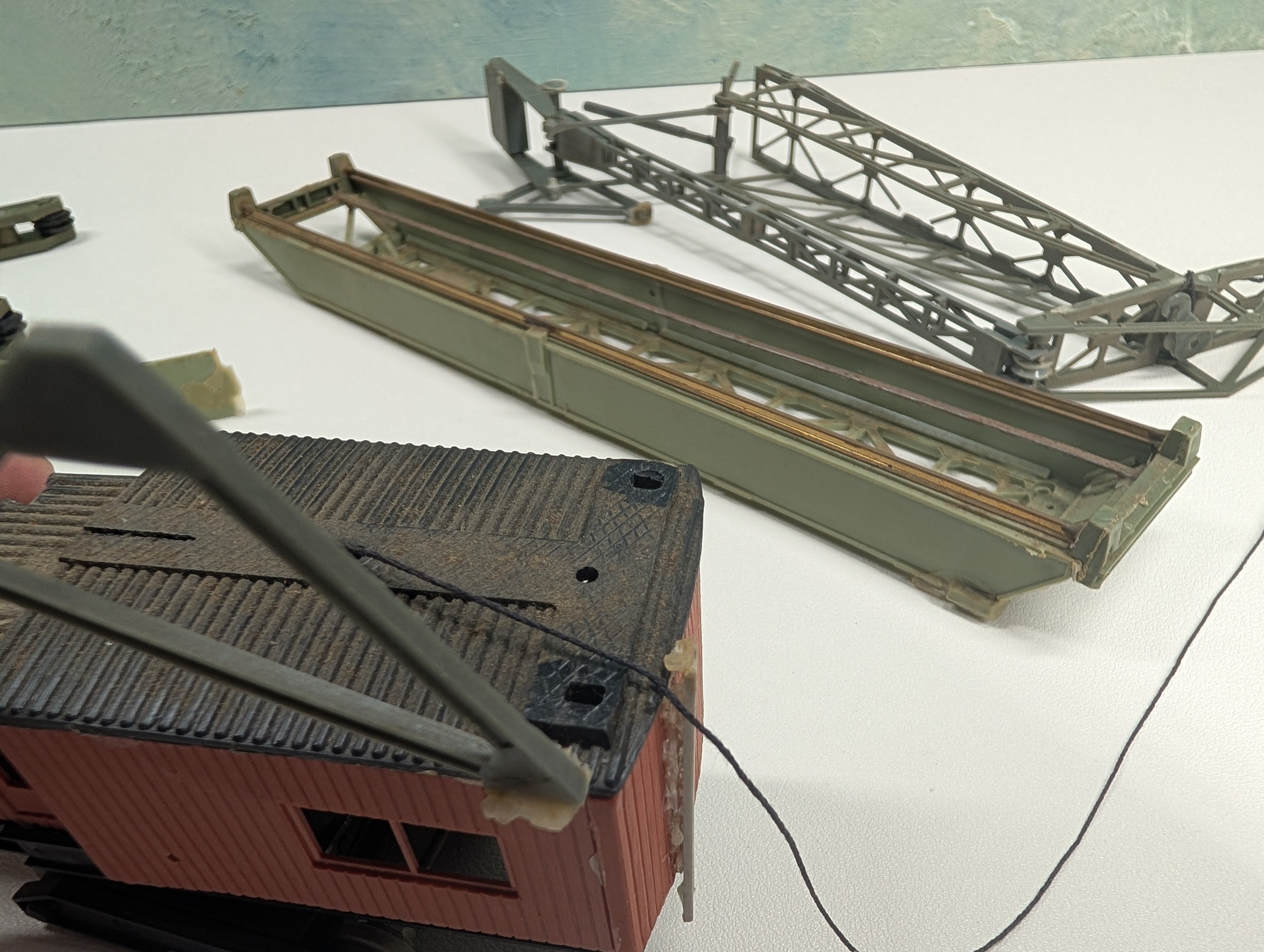 USED HO Scale Gantry Crane for Parts/Repair, Crane