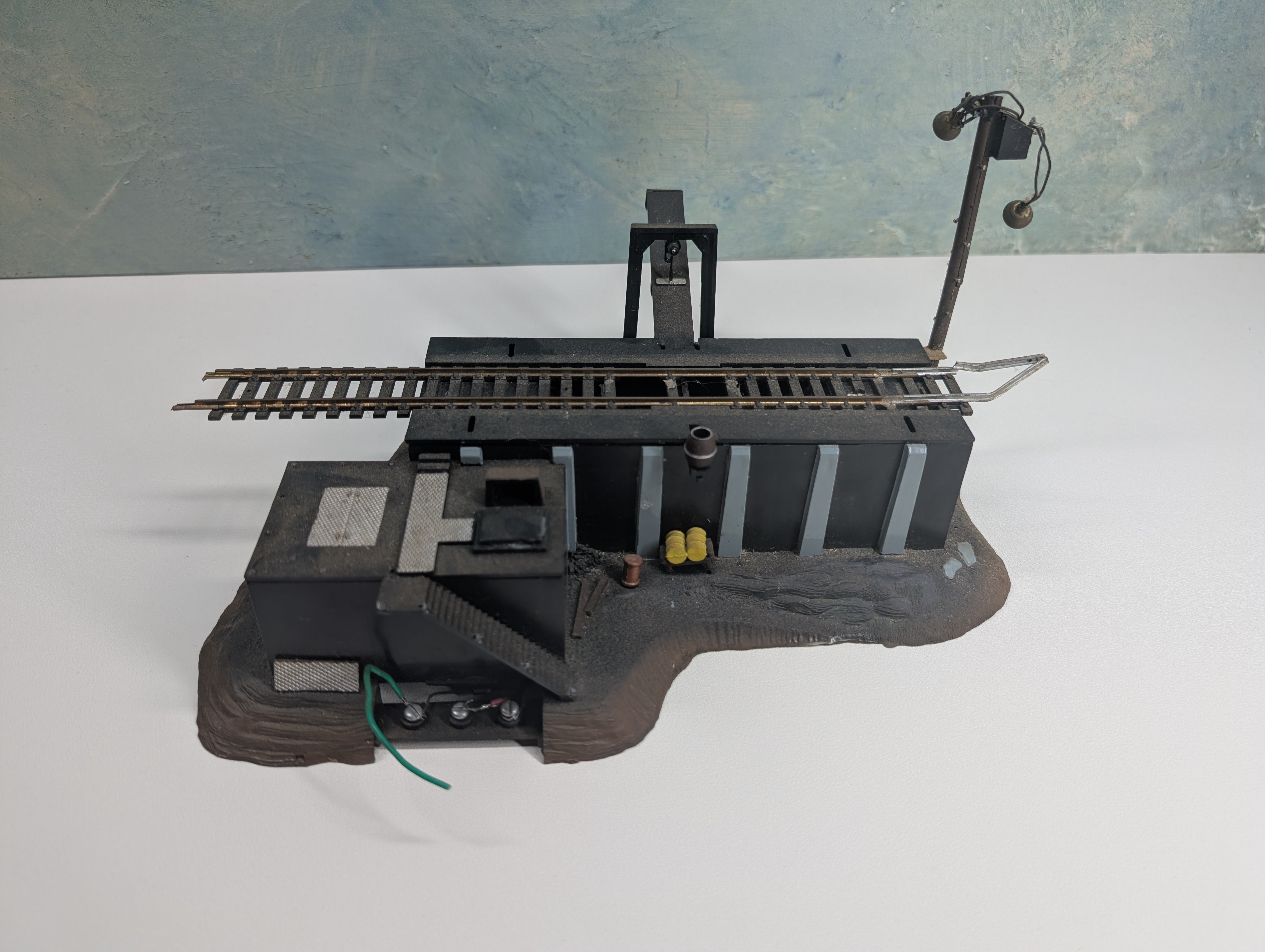 USED HO Scale Coaling Station Parts/Repairs