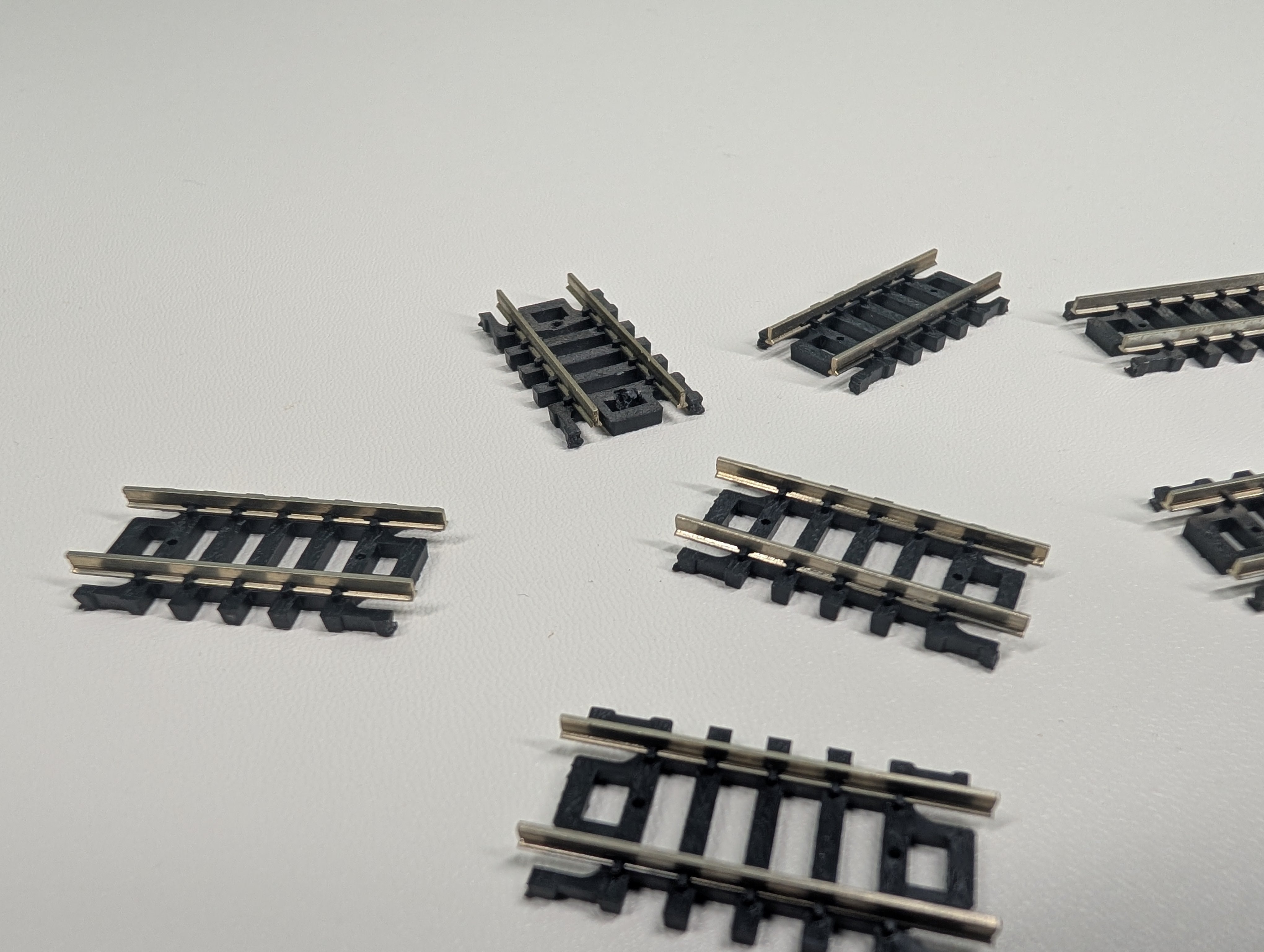 USED Atlas N Scale 1-1/4" Straight Track Code 80 (10 pcs)