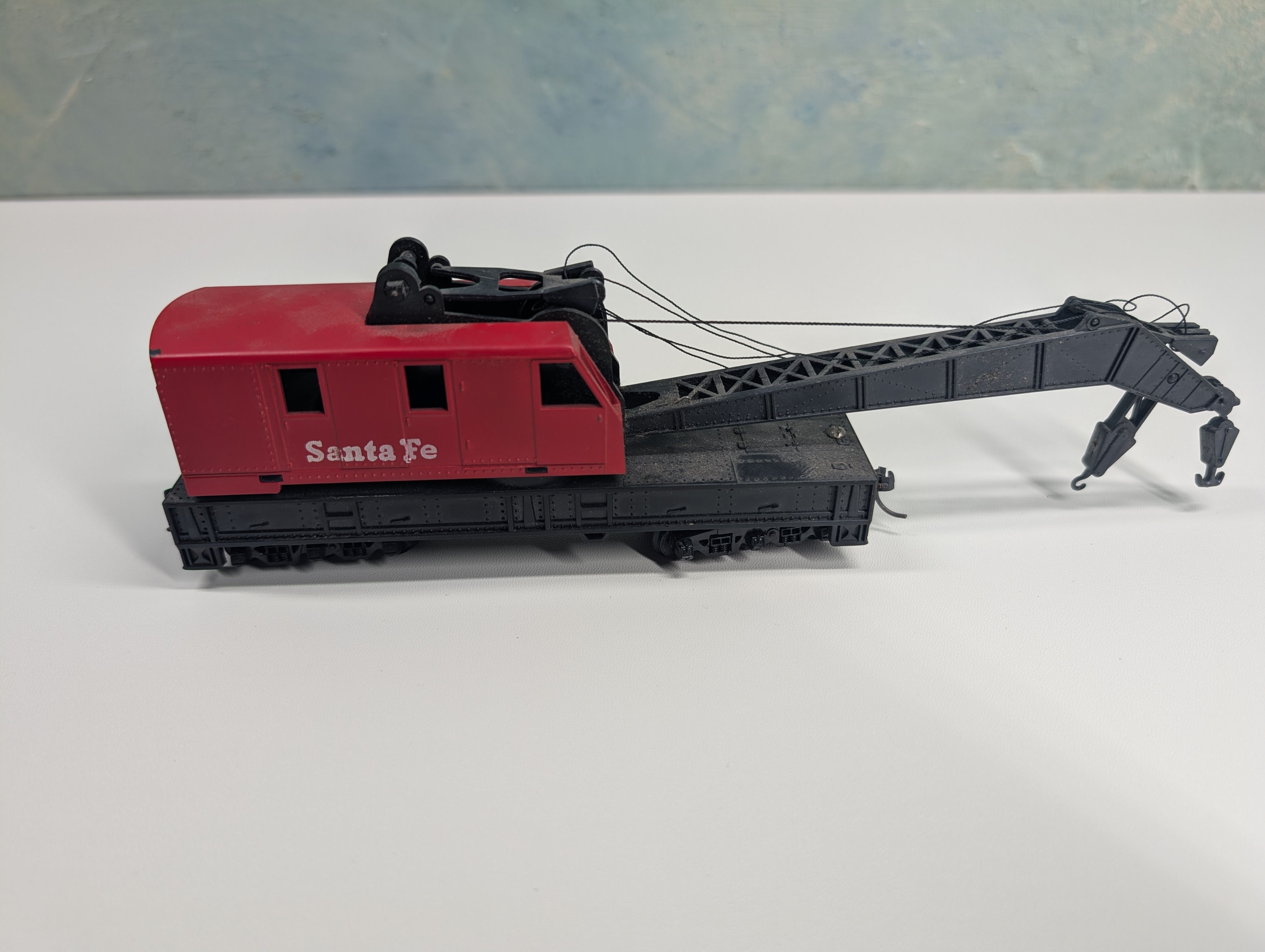 USED Tyco HO Scale Boom Crane Santa Fe No Crank Tool
