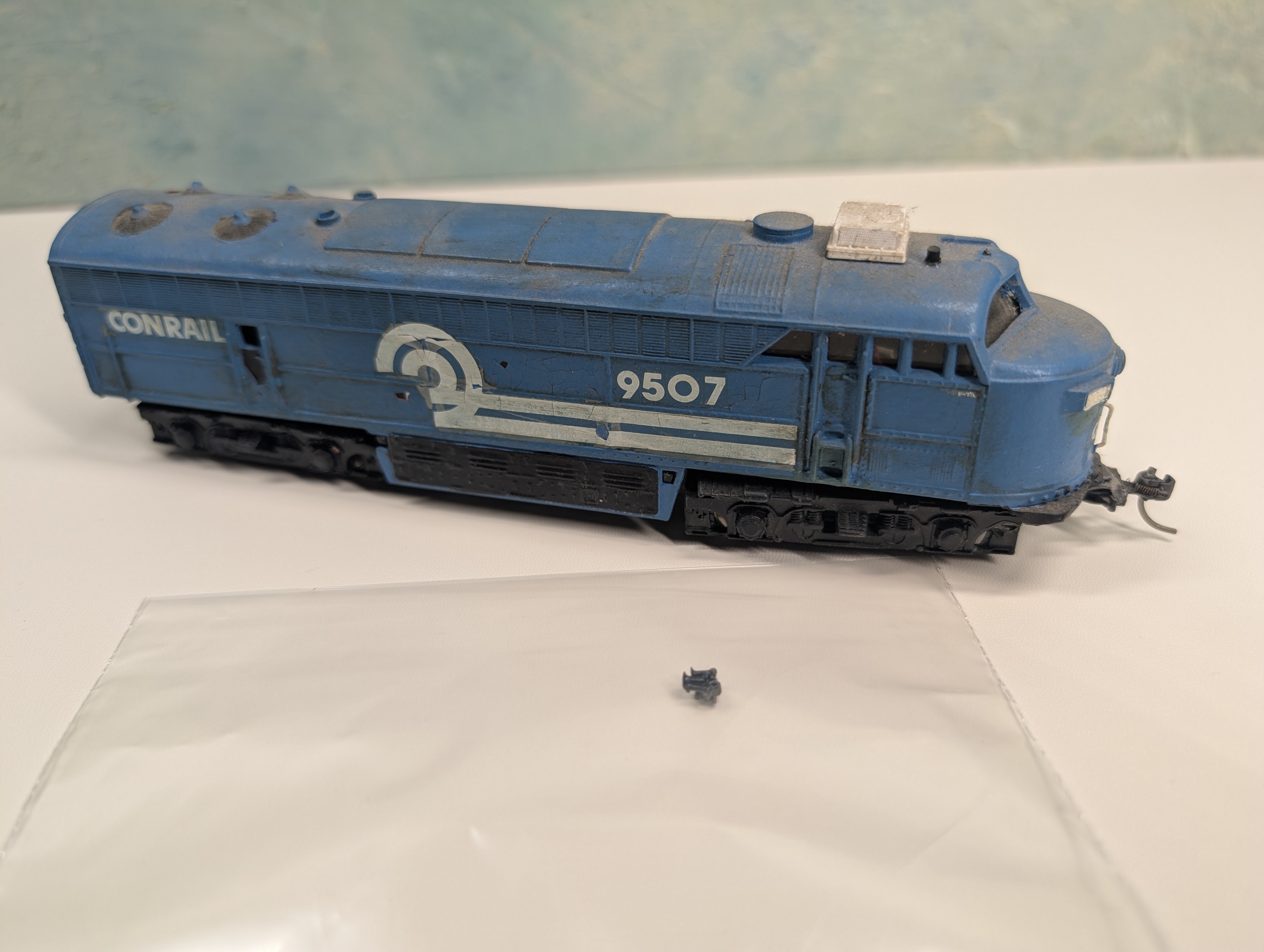 USED AHM HO Scale C-Liner Diesel Locomotive Conrail #9507 Runs, Decal DC