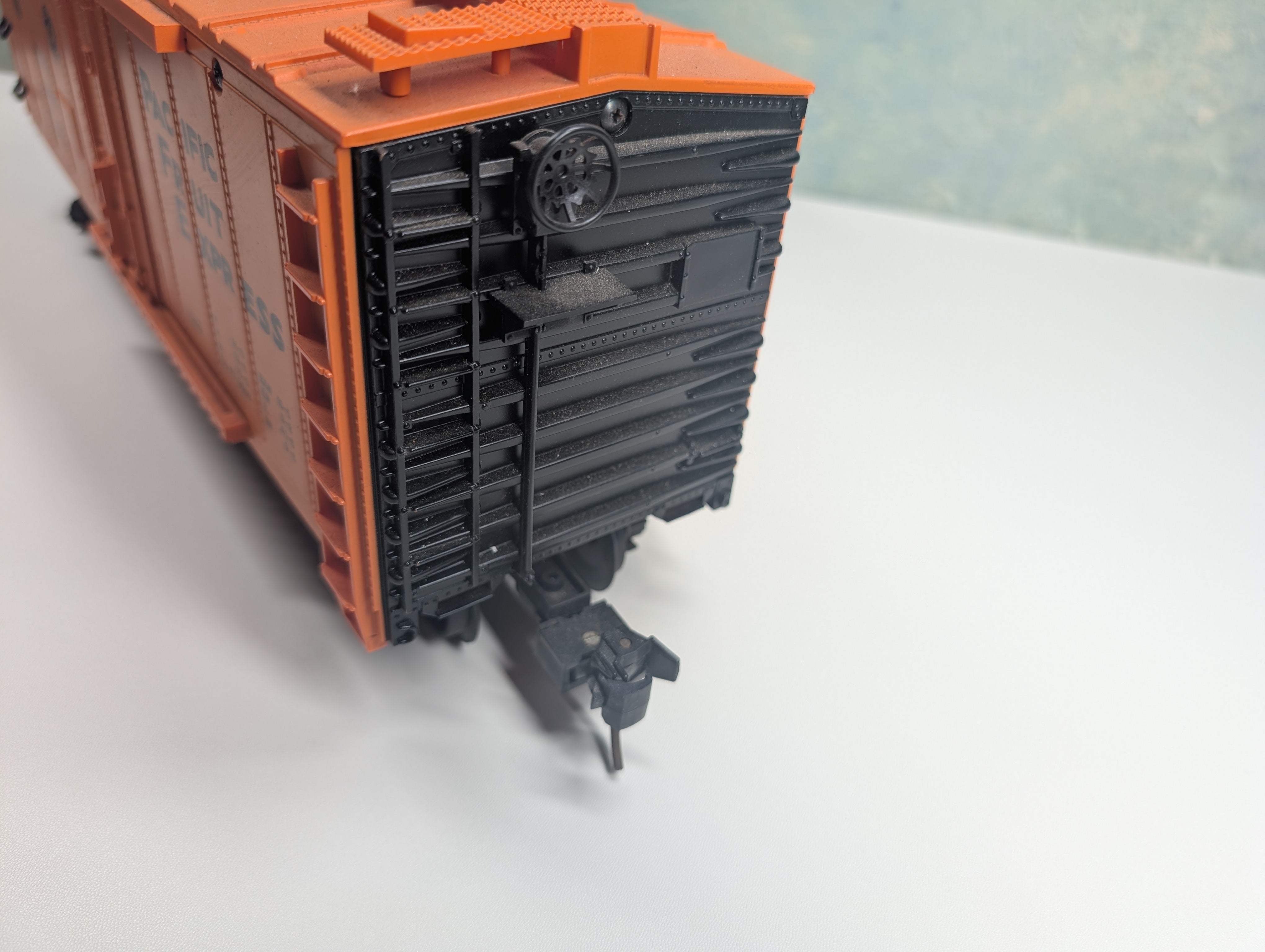 USED Lionel G Scale Reefer Pacific Fruit Express PFE #87100