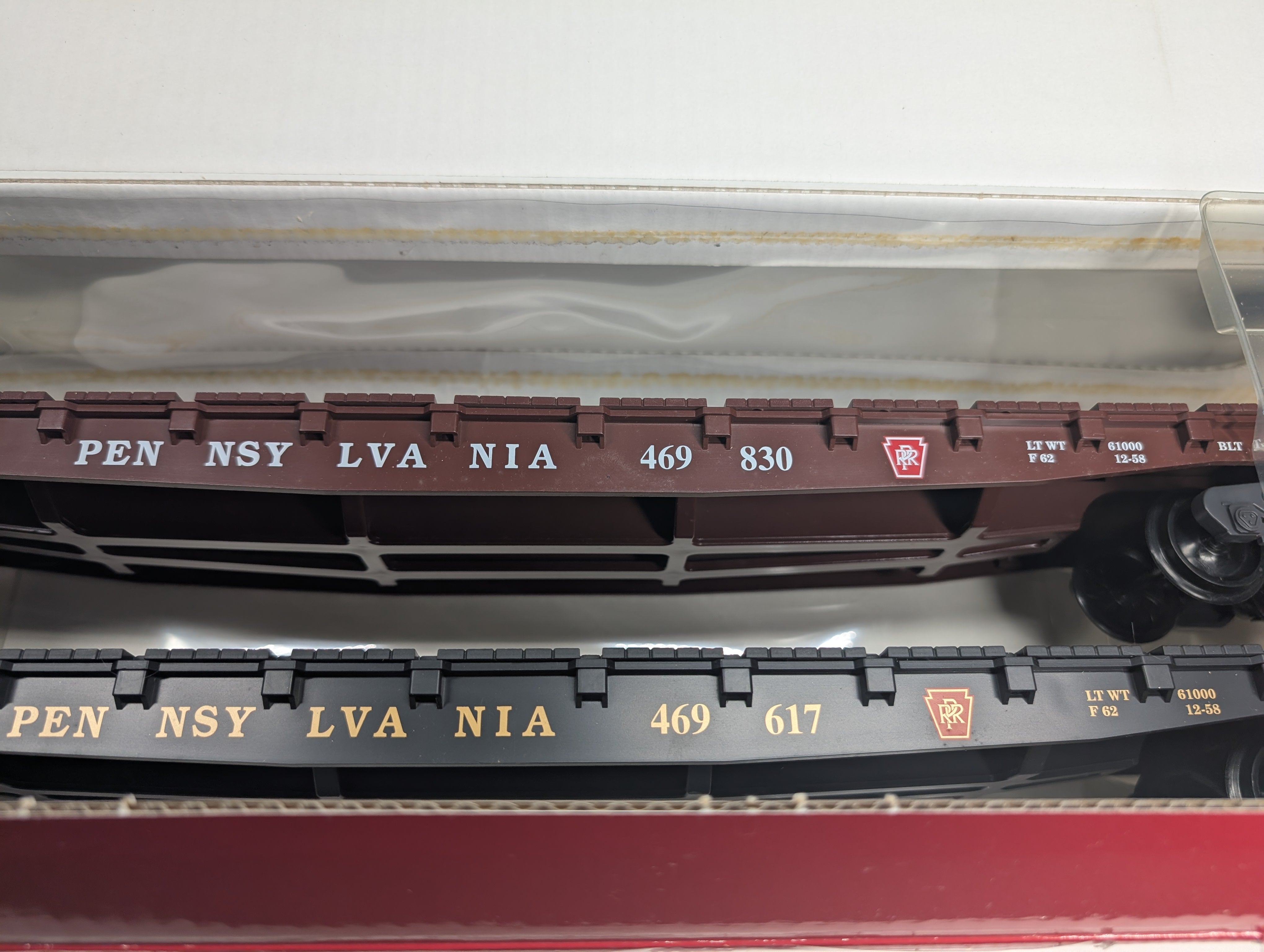 USED LGB 42540 G Scale Two Flat Cars Pennsylvania #469830, 469617