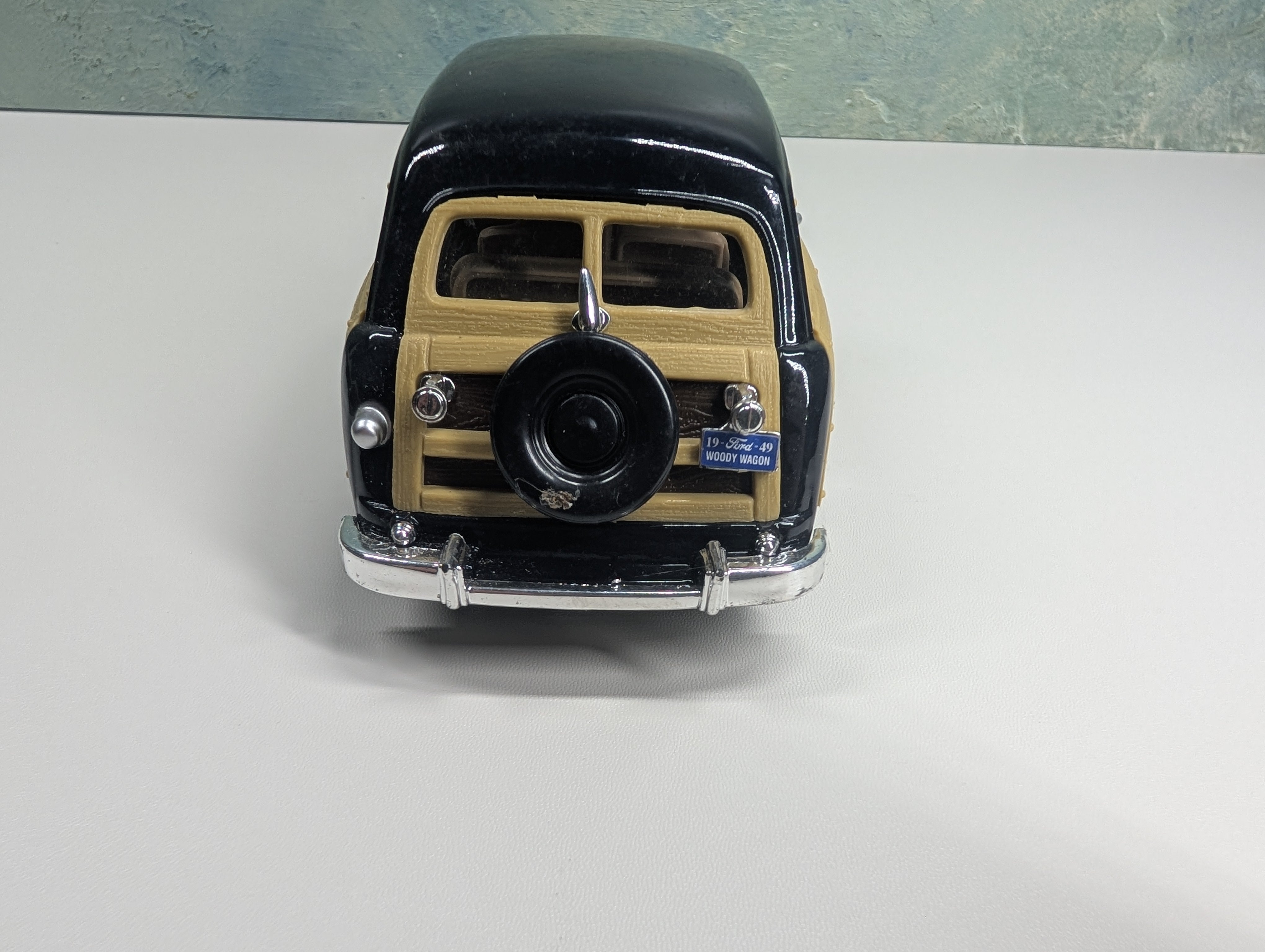 USED Piko 38723 G Scale Classic Auto Transport with Diecast Woody CLSX #1915