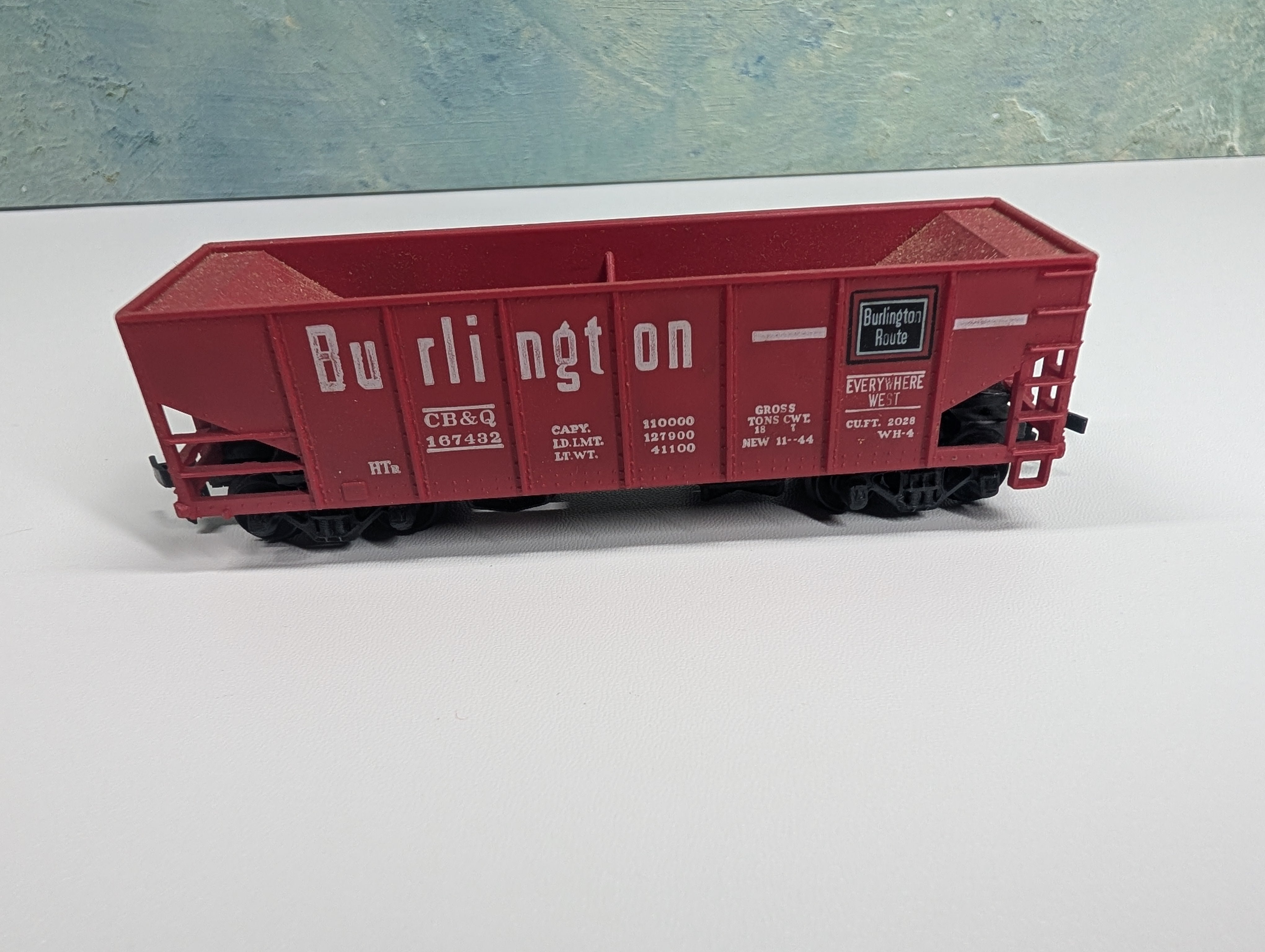 USED Tyco HO Scale Operating Hopper Burlington CB&Q #167432