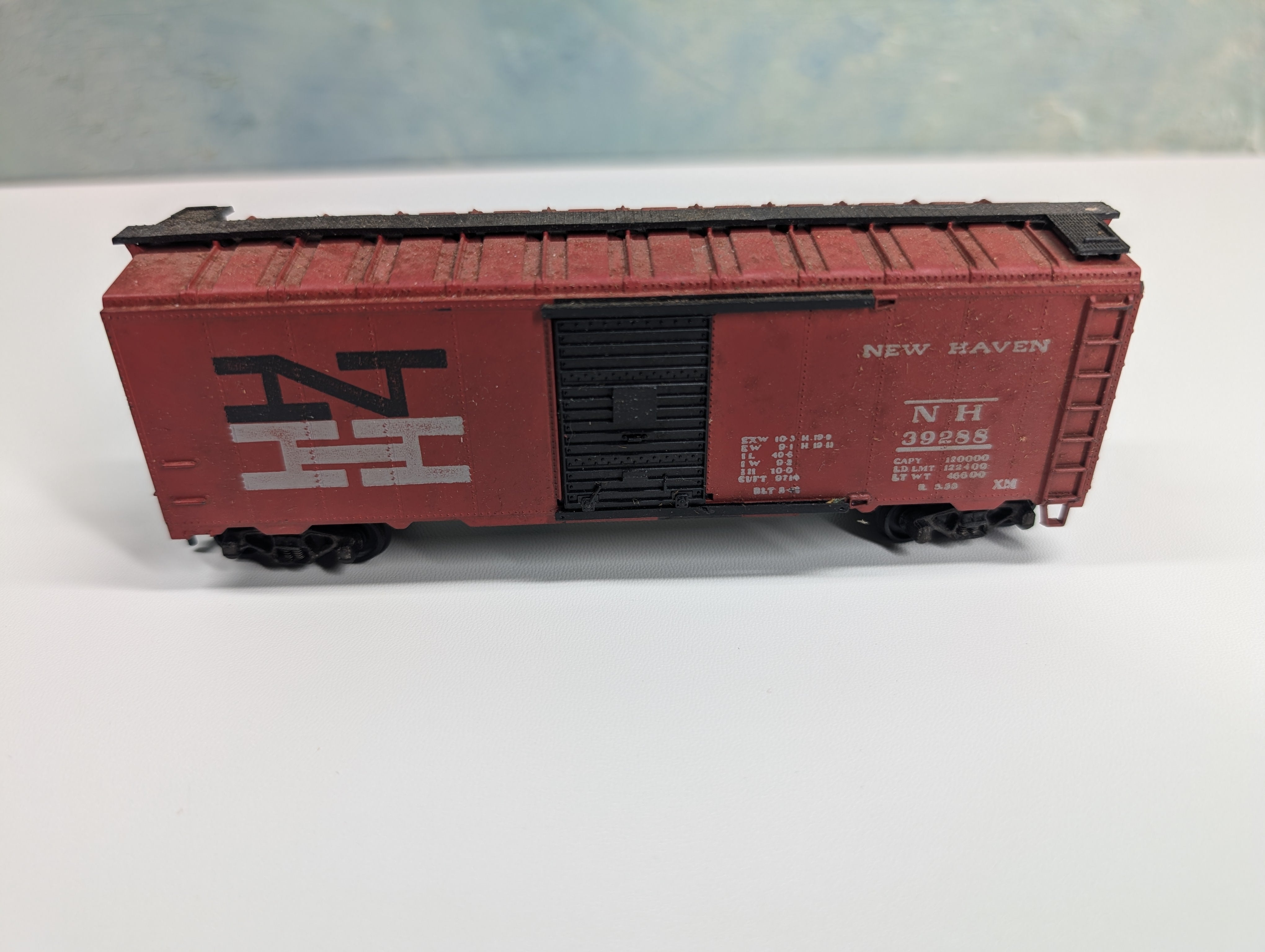 USED Athearn HO Scale 40' Box Car New Haven NH #39288