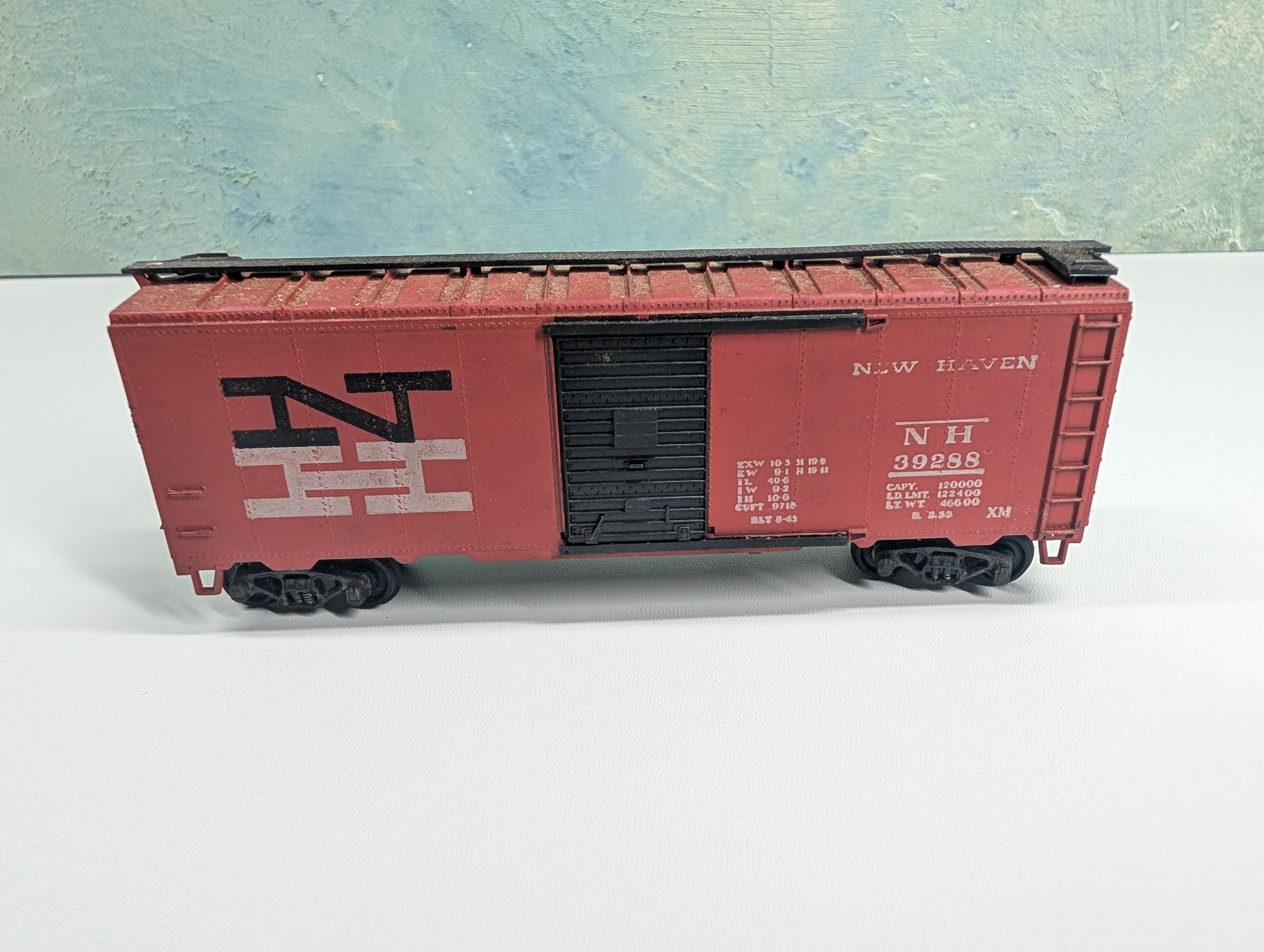 USED Athearn HO Scale 40' Box Car New Haven NH #39288