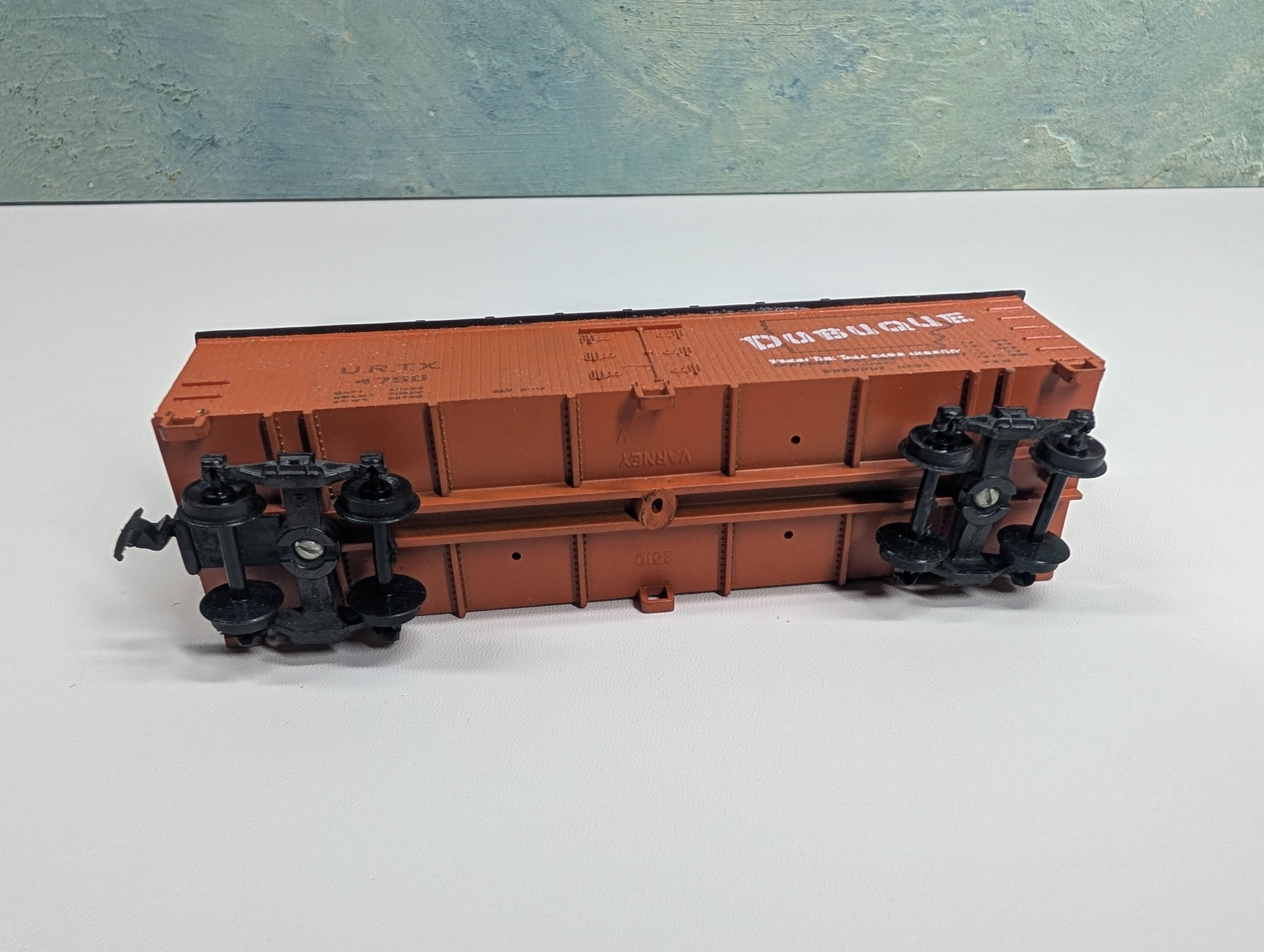 USED Varney HO Scale Reefer Dubuque URTX #4750