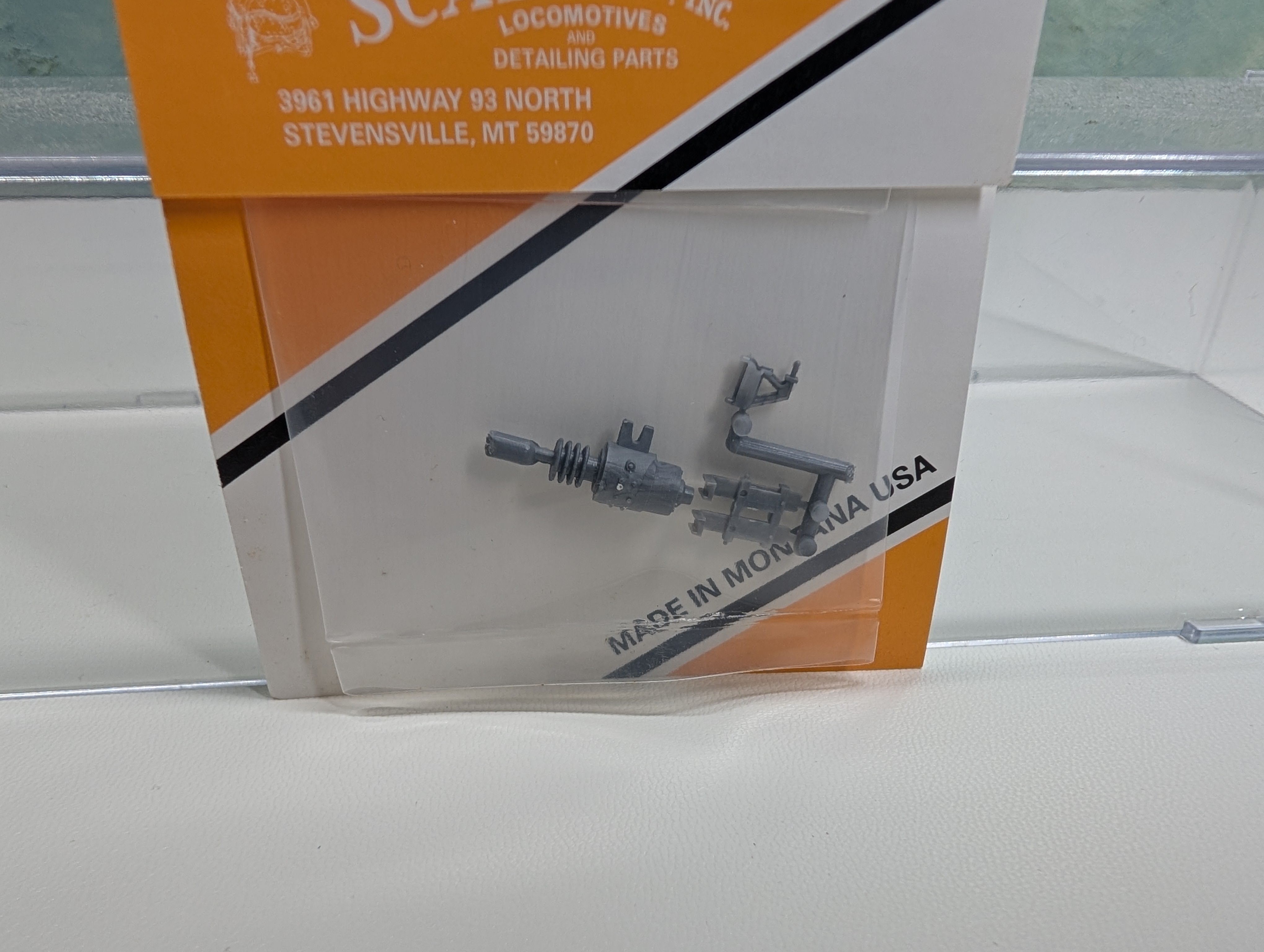 Precision Scale Co 33174 HO Scale Generator, 7-1/2 KW, Common Type w/Mounting Bracket, Passenger, Plastic, Detail Parts