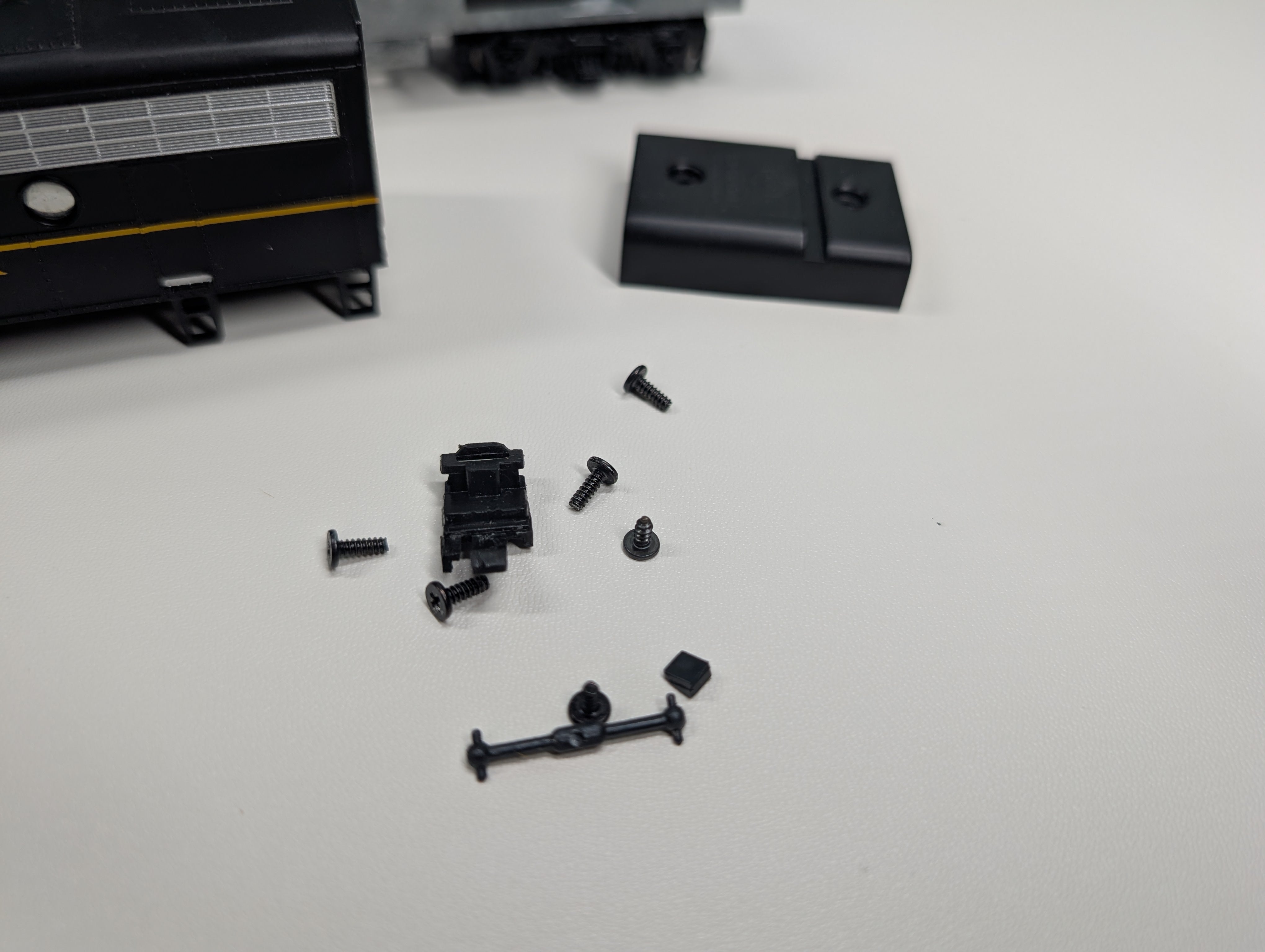 USED Bachmann 63001 HO Scale EMD F7-A Locomotive Pennsylvania 9654 Parts & Shell Only