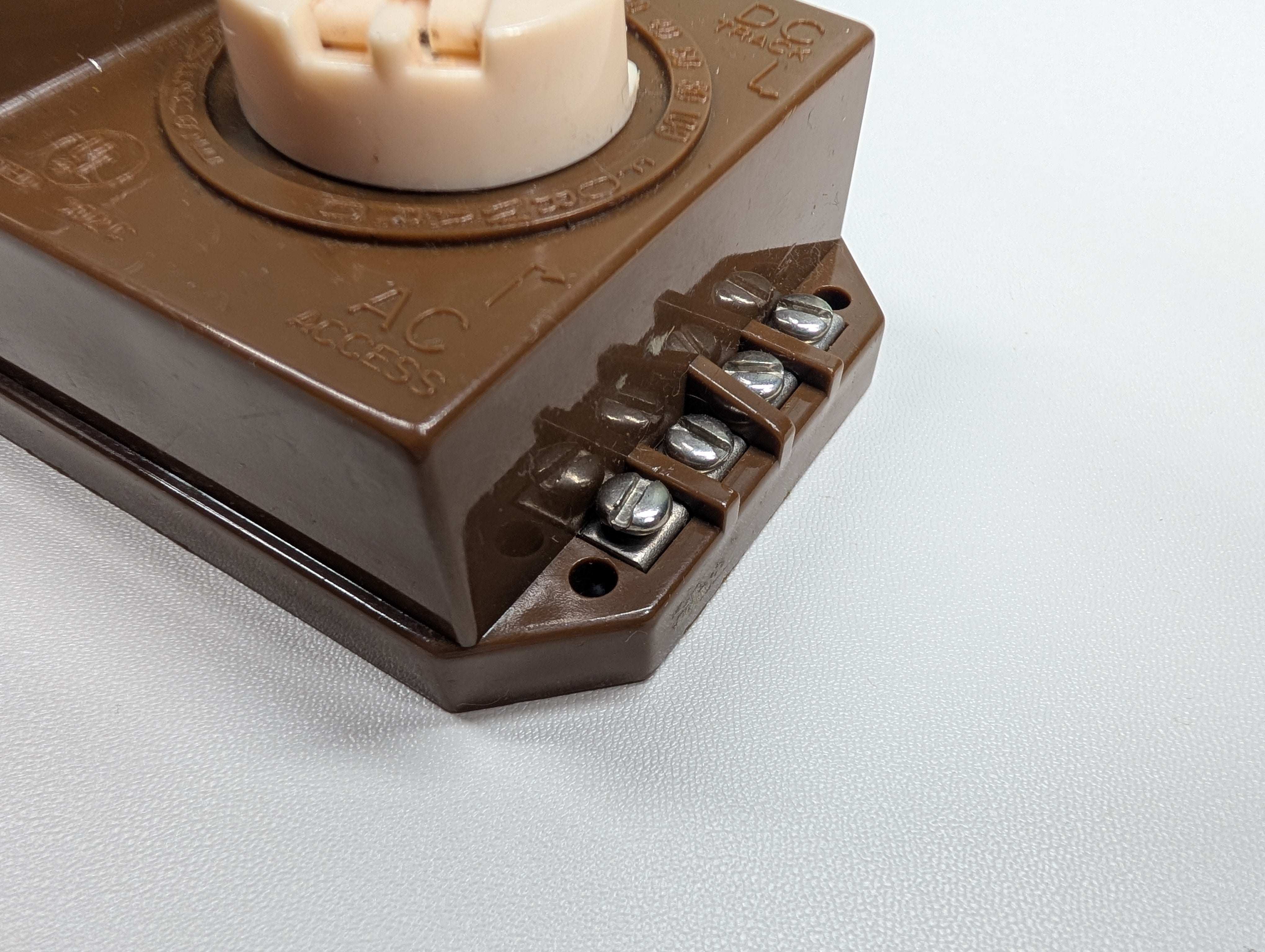 USED Bachmann MULTI Scale Brown Hobby Track Transformer (HO & N) Tested