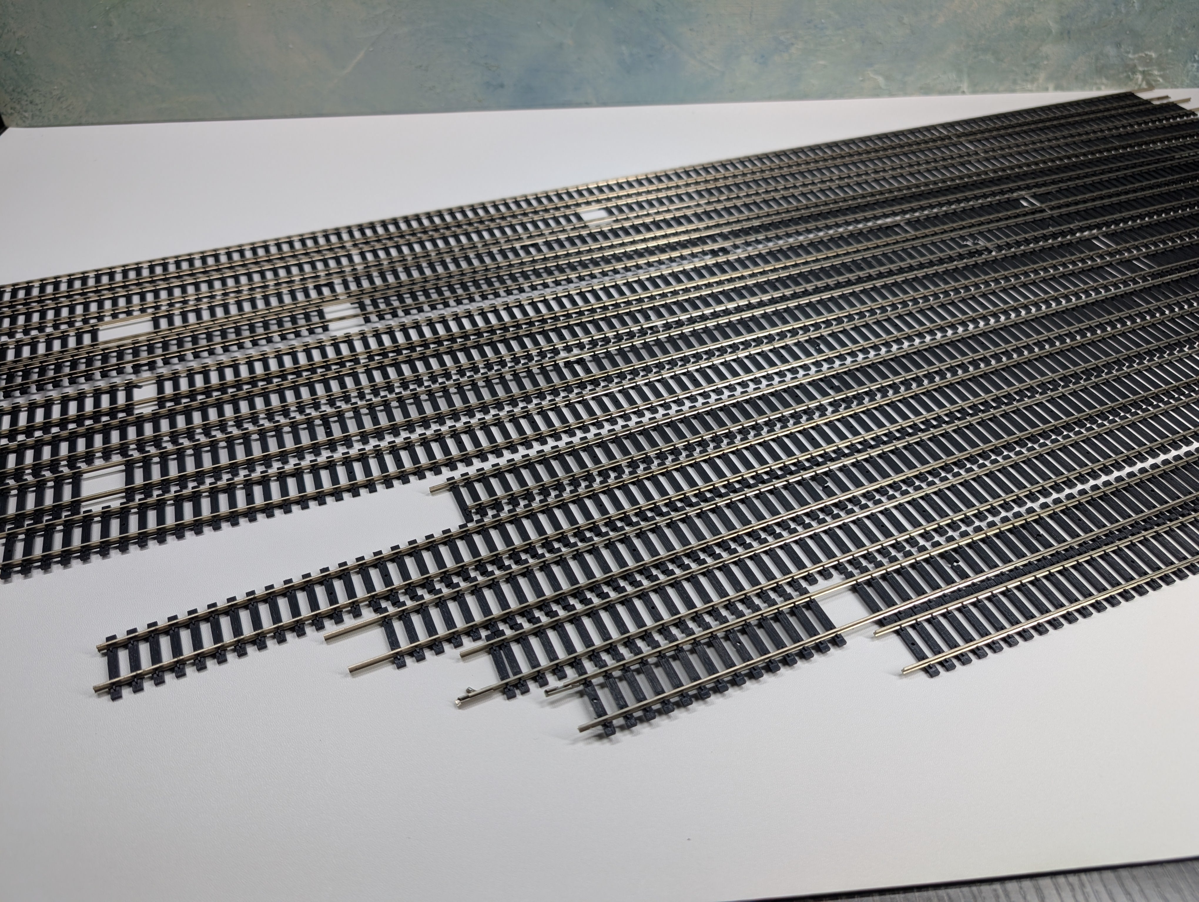 USED Atlas HO Scale Flex Track, Code 100 (14 pcs)