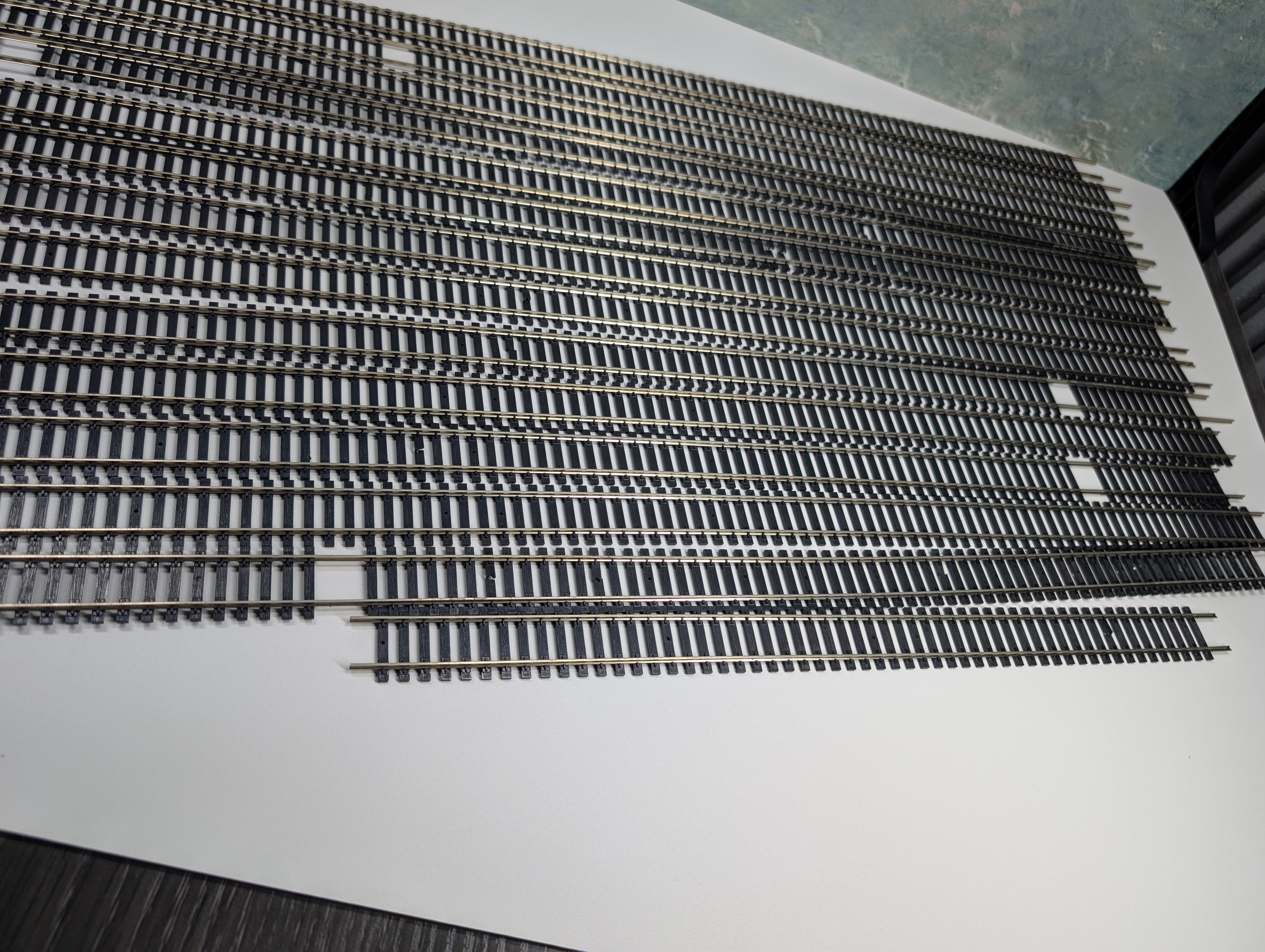 USED Atlas HO Scale Flex Track, Code 100 (14 pcs)