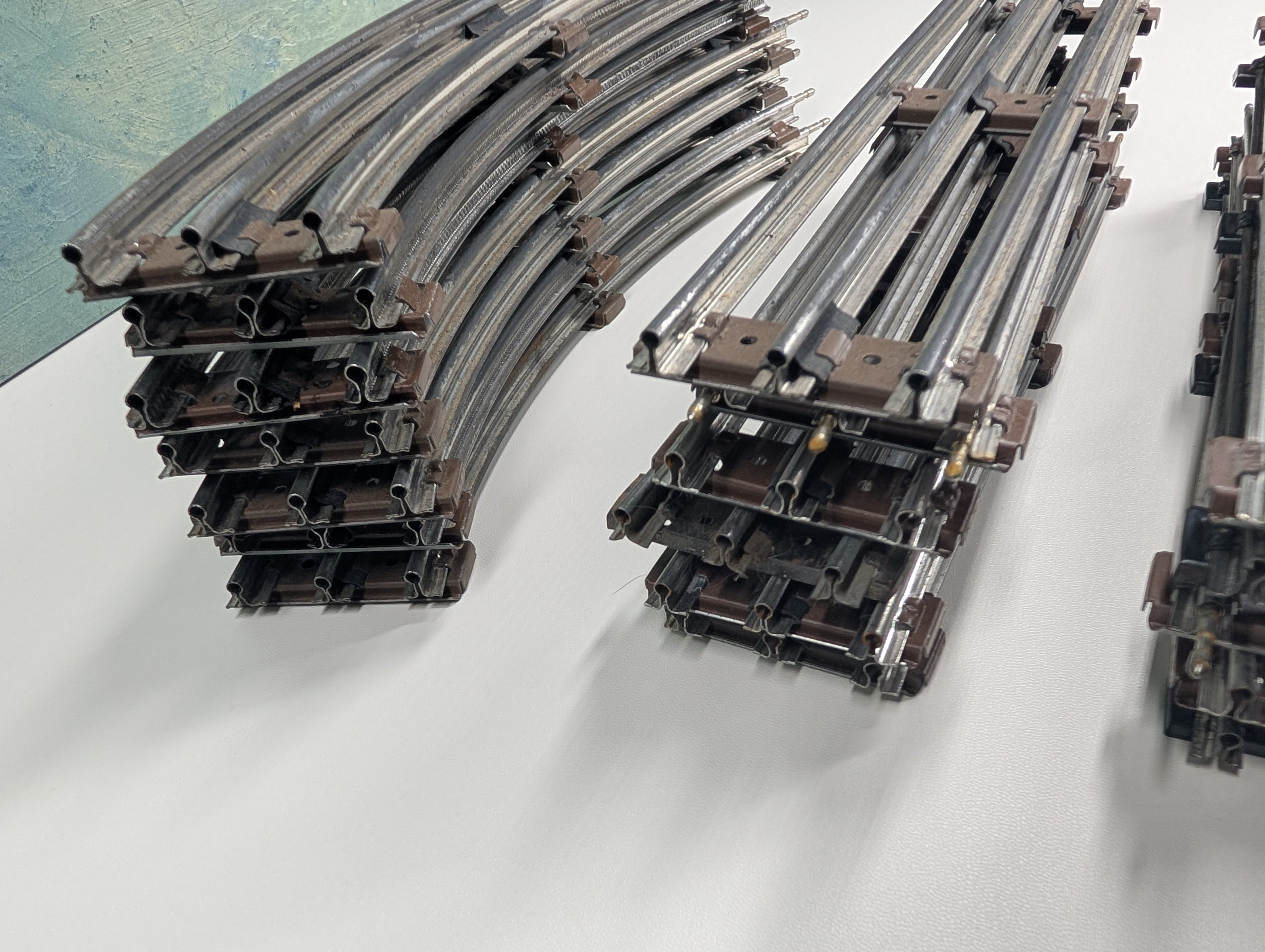 USED O Low-Profile Tubular Track Straights & Various Radius Curves (20 pcs)