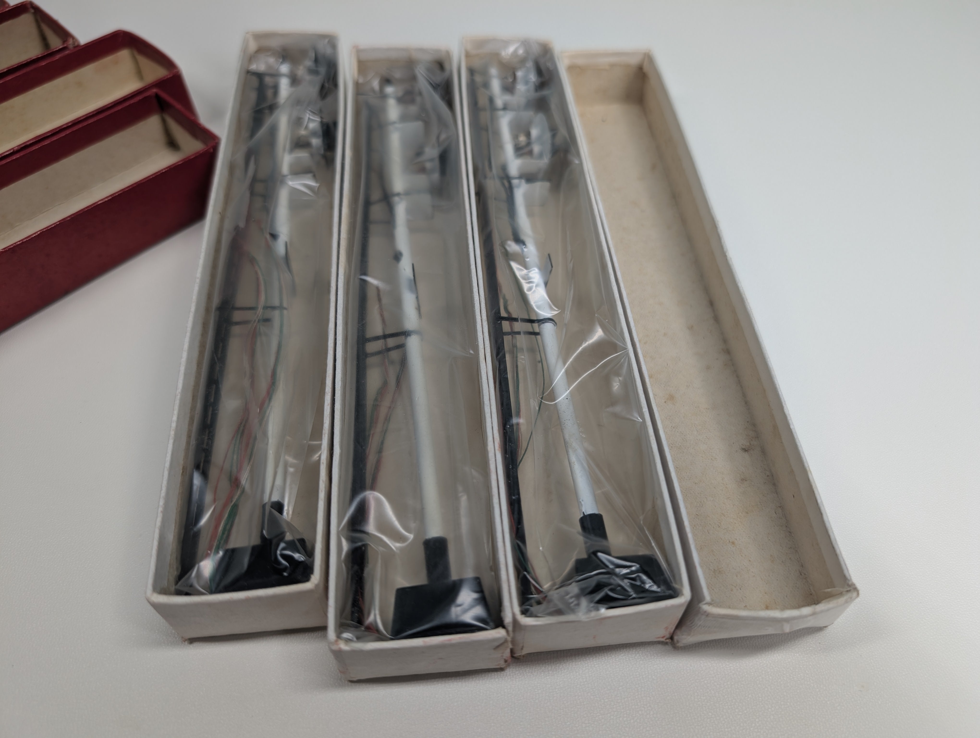 USED Kemtron J1-308 O Untested Double Head Tri-Light Signal Light (4 pcs)