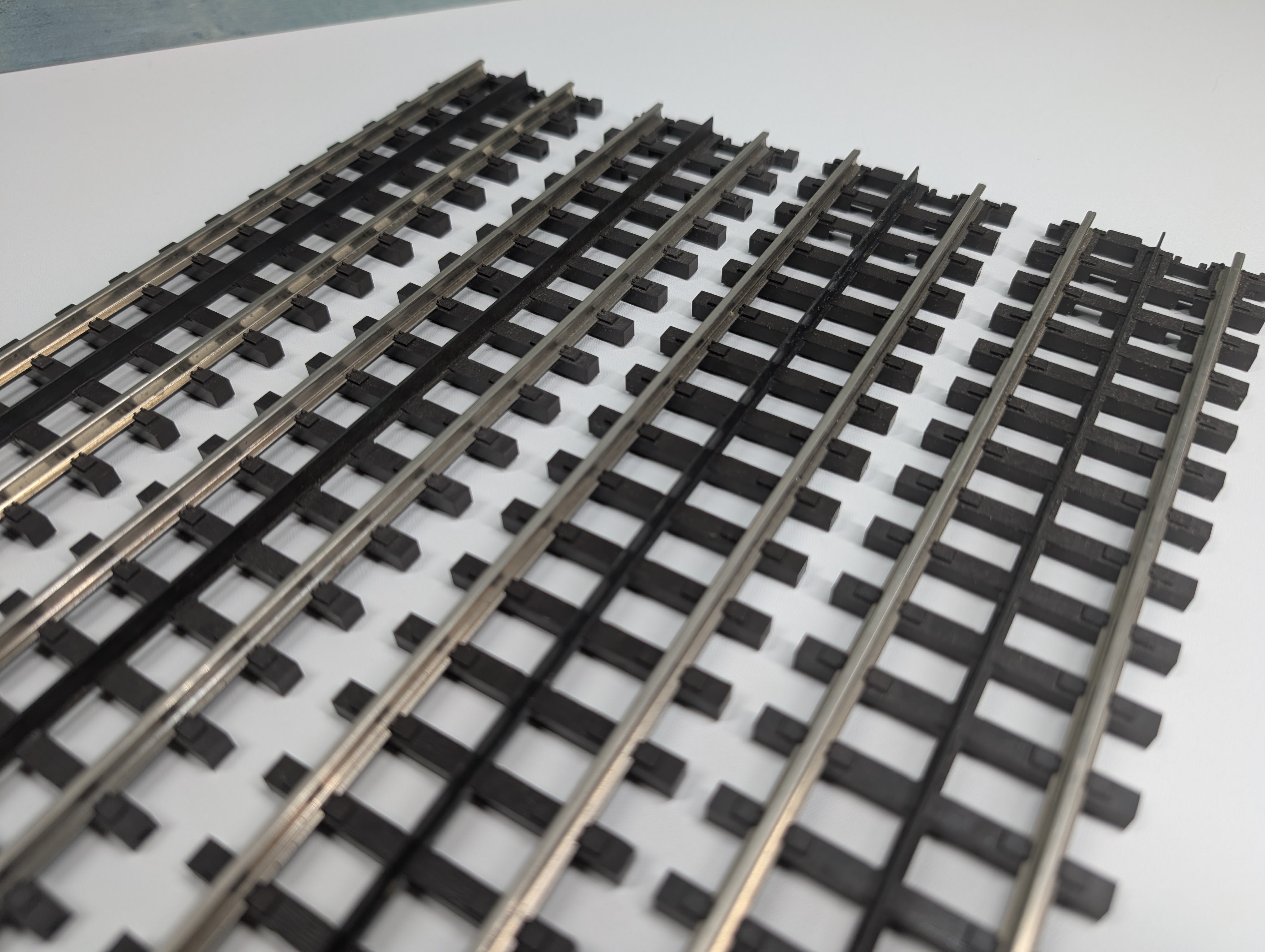 USED MTH O ScaleTraxt 10" Straight Track Section, ScaleTrax (4 pcs)