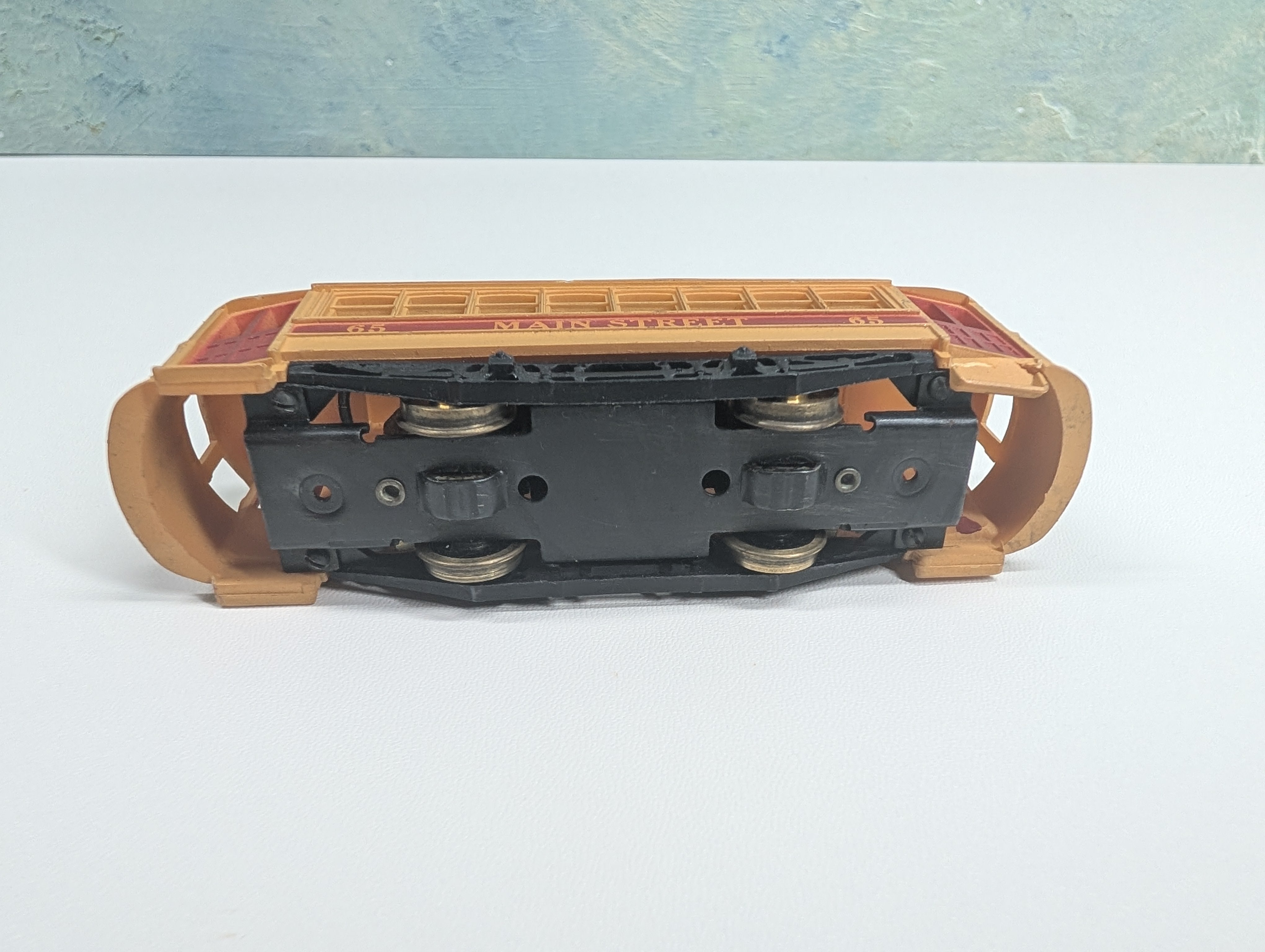 USED Tyco HO Scale Street Trolley Car Main Street #65 Runs DC