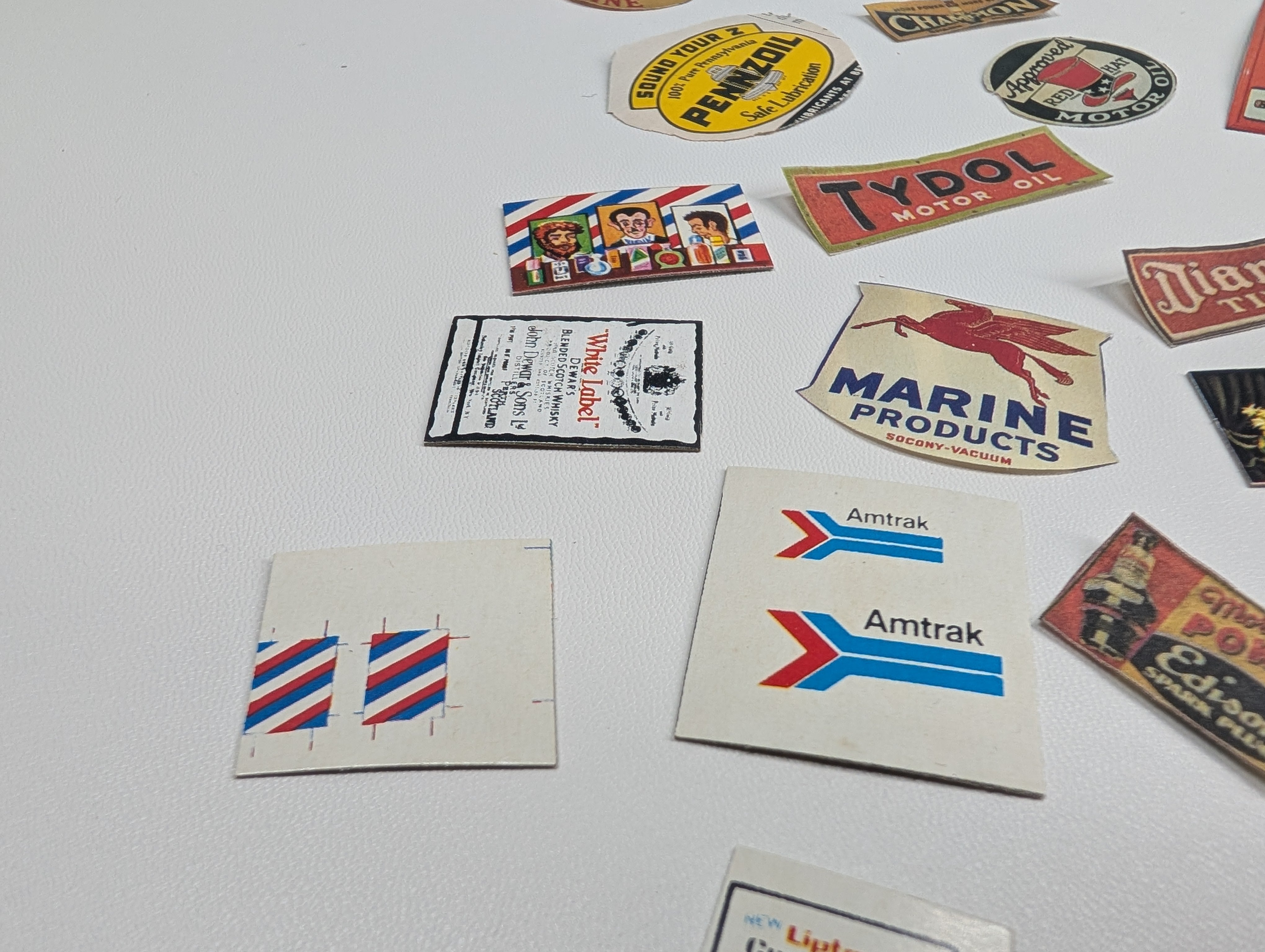 USED HO Scale Billboard Style Decals & Cardboard Cutouts for Layout Signs & Buildings