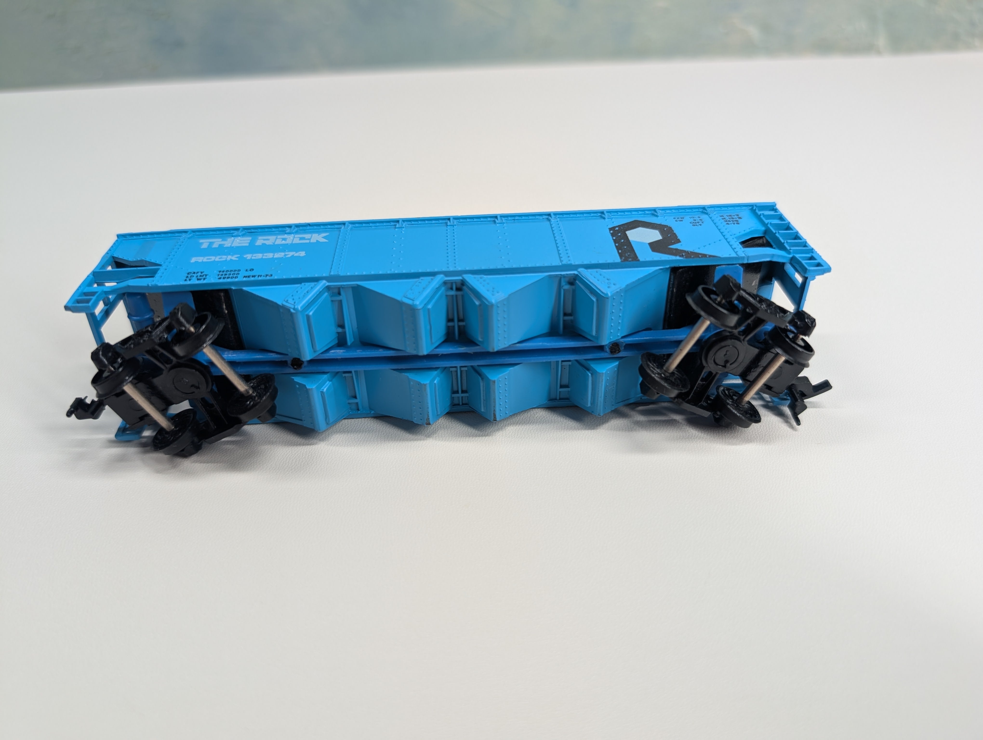 USED Bachmann 1029 HO Scale Quad Hopper Rock Island #133274