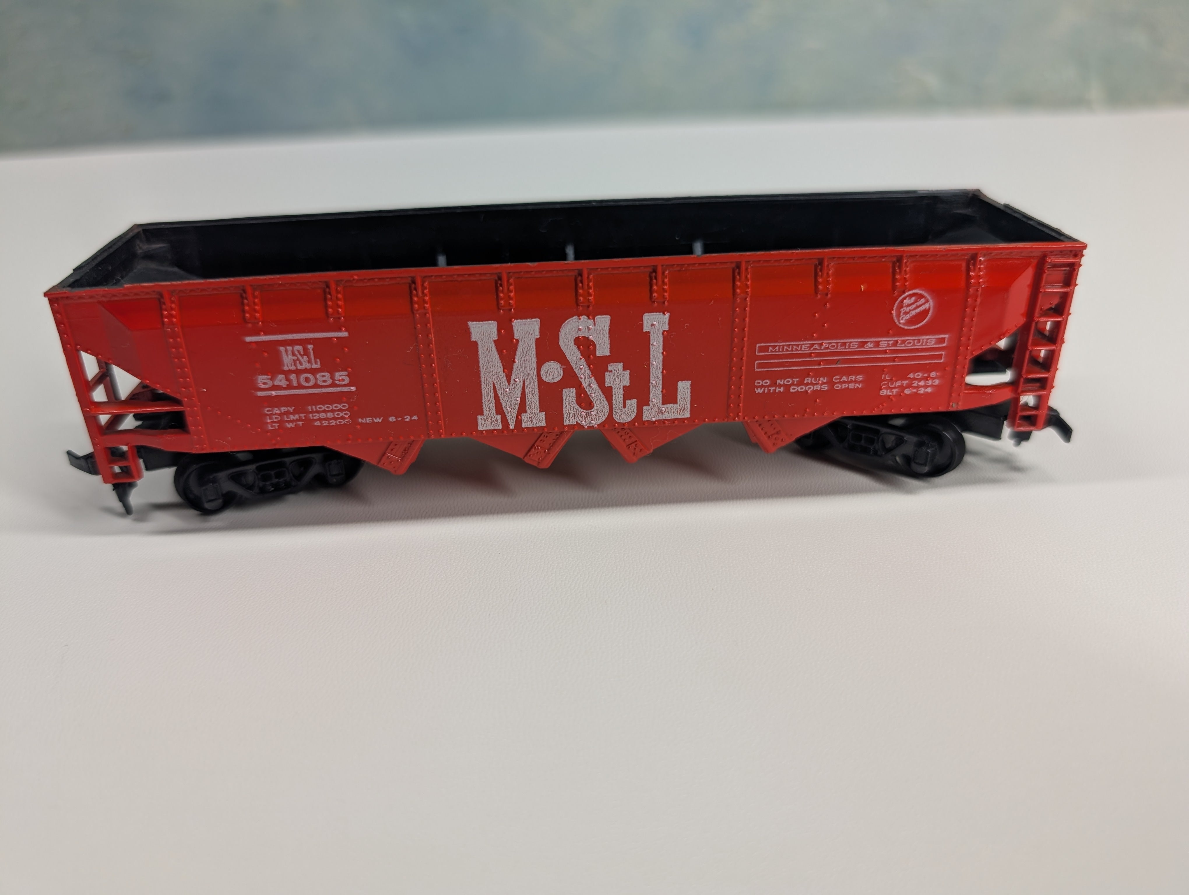USED Bachmann 1030 HO Scale Quad Hopper Minneapolis & St Louis M&StL #541085