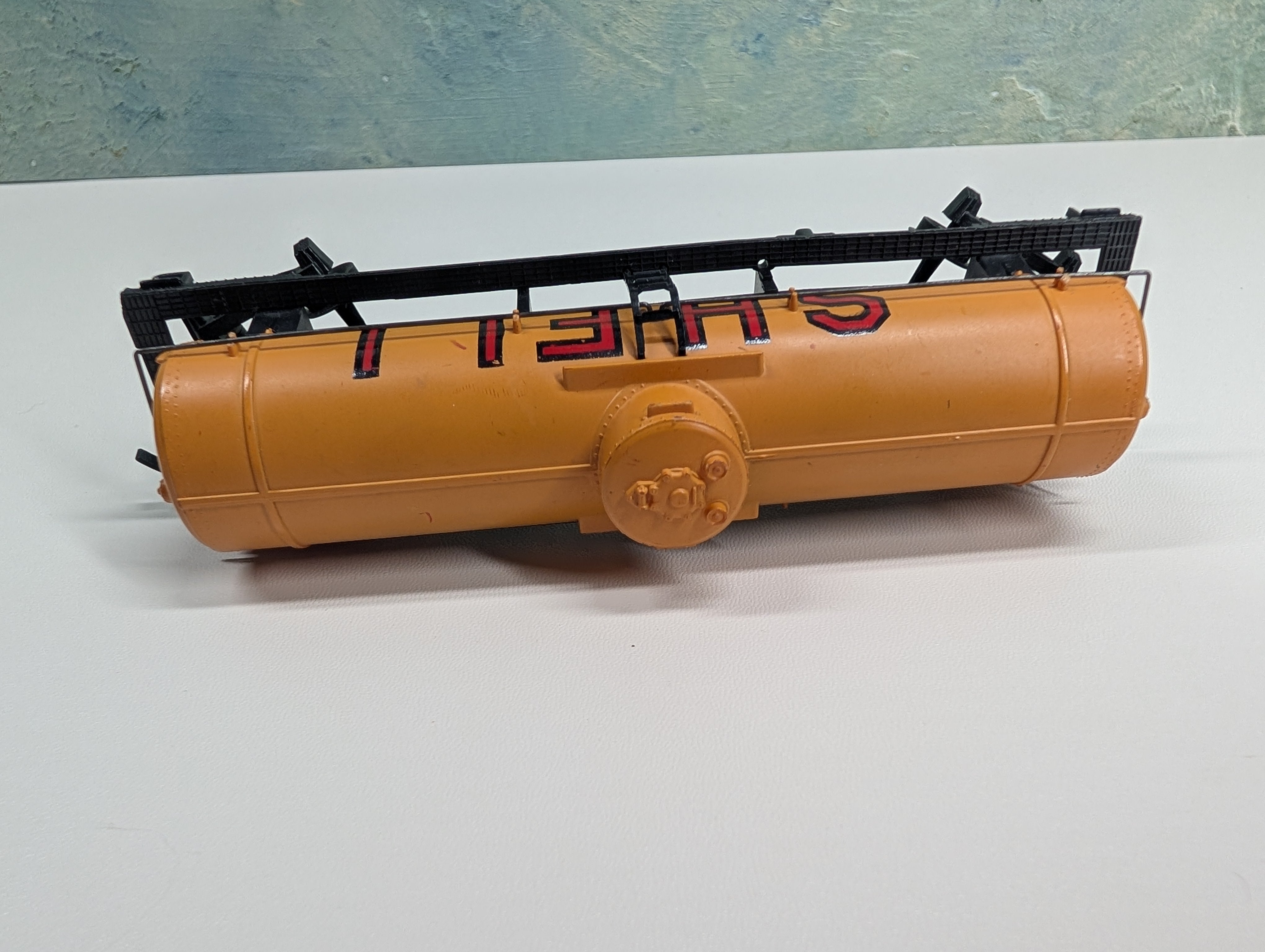 USED Tyco HO Scale Single Dome Tank Car Shell