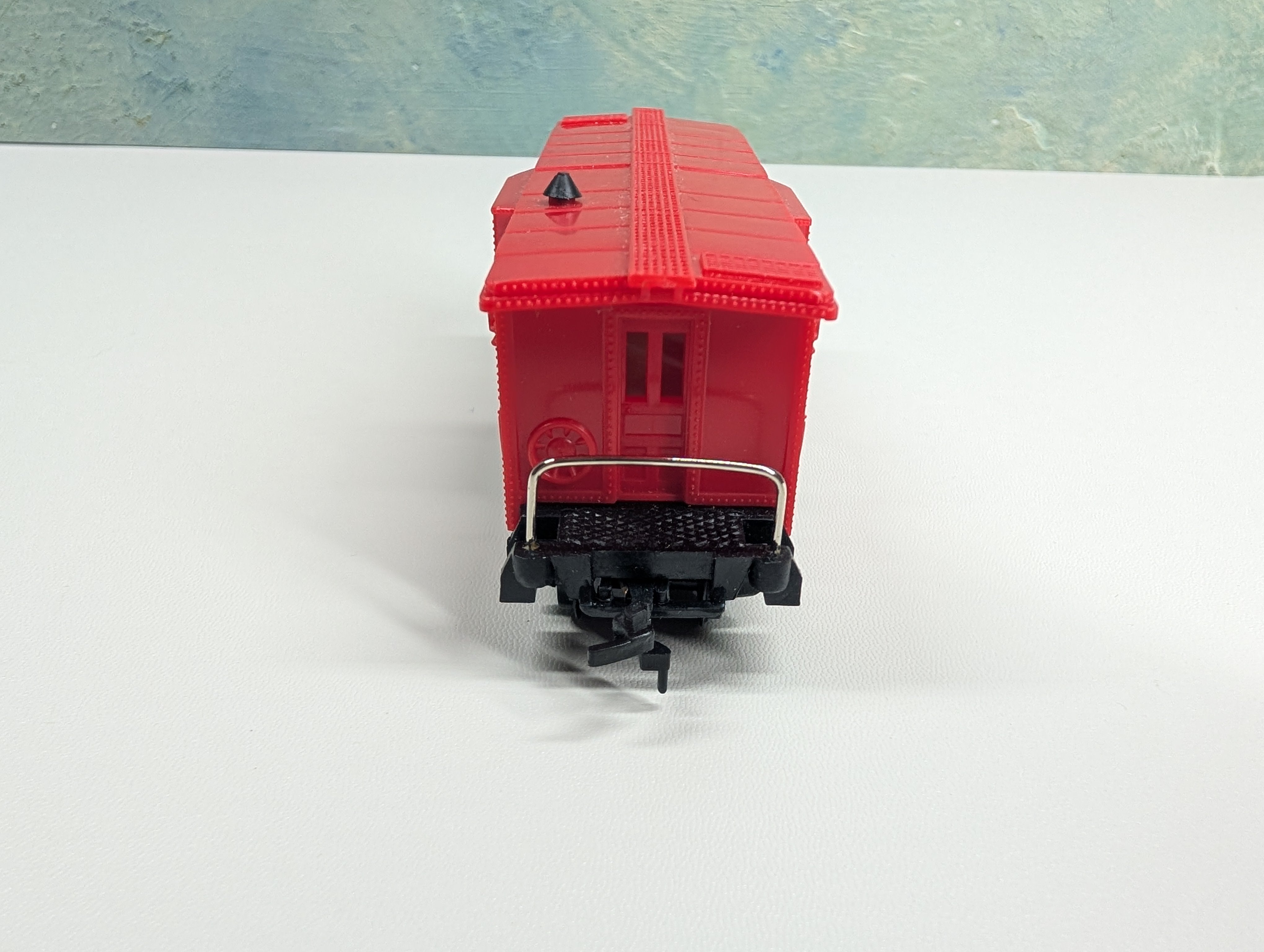 USED Model Power HO Scale Bay Window Caboose Santa Fe ATSF #999056