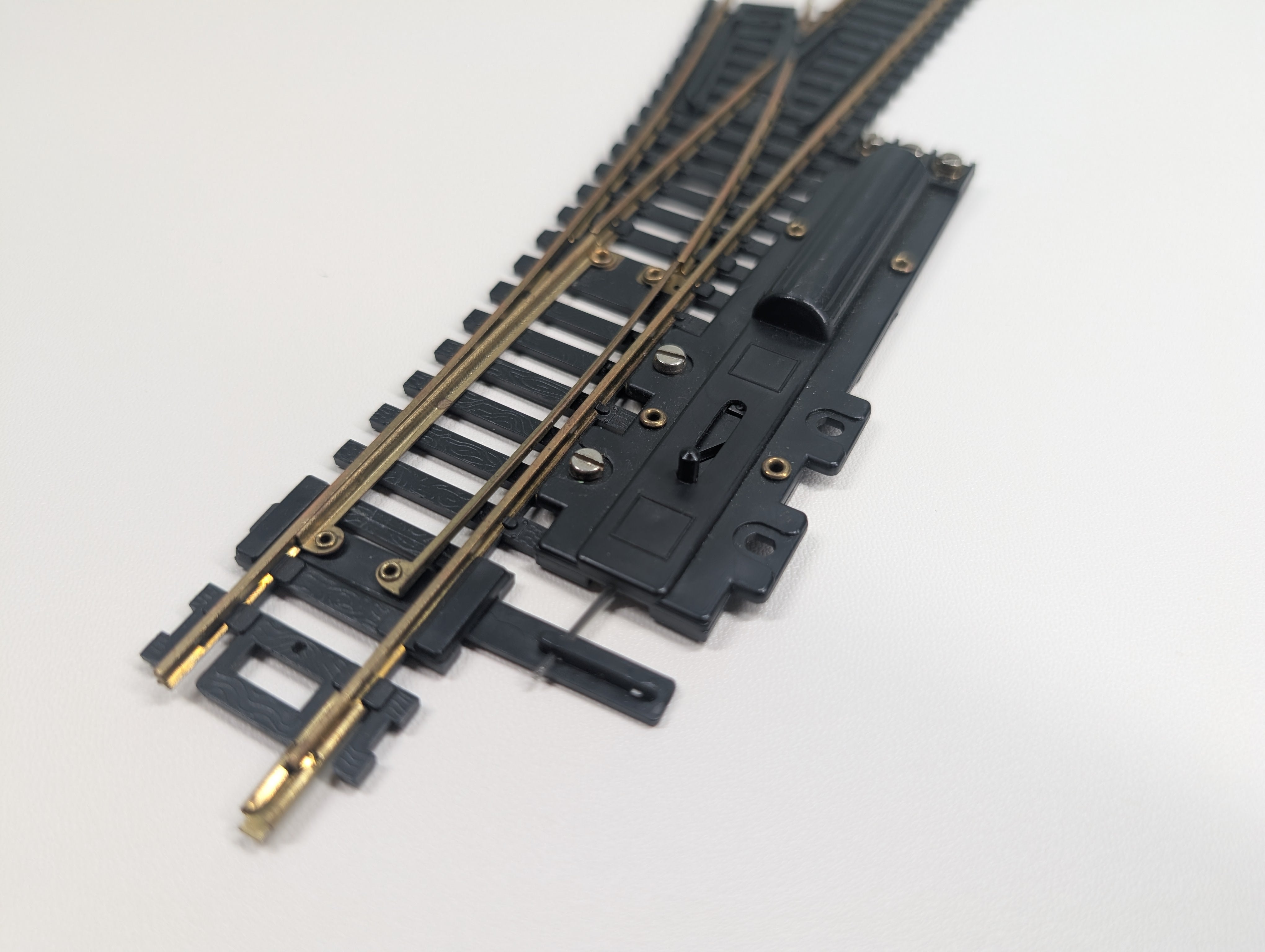 USED AHM HO Scale Left Switch Code 100 Brass Track