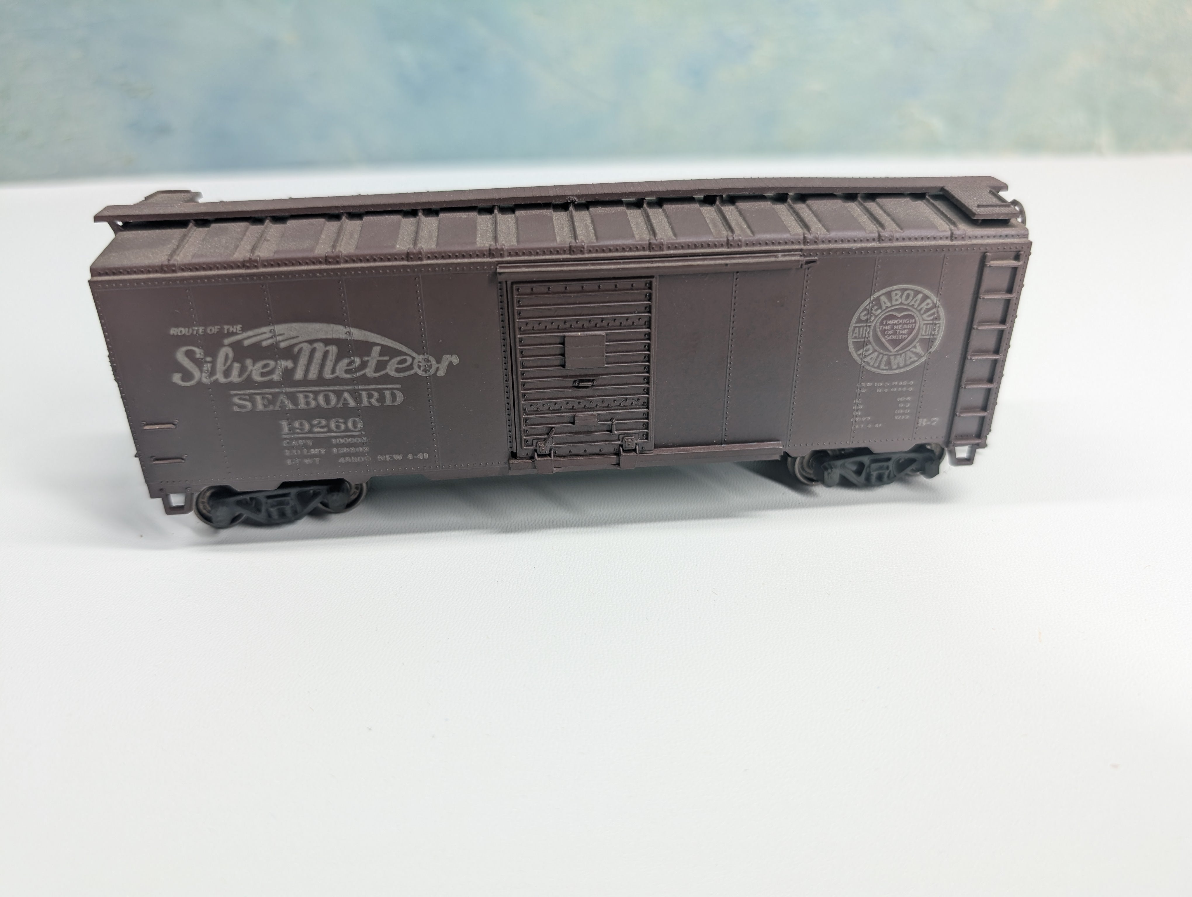 USED Athearn HO Scale 40' Box Car Seaboard #19260 Silver Meteor, Weathered