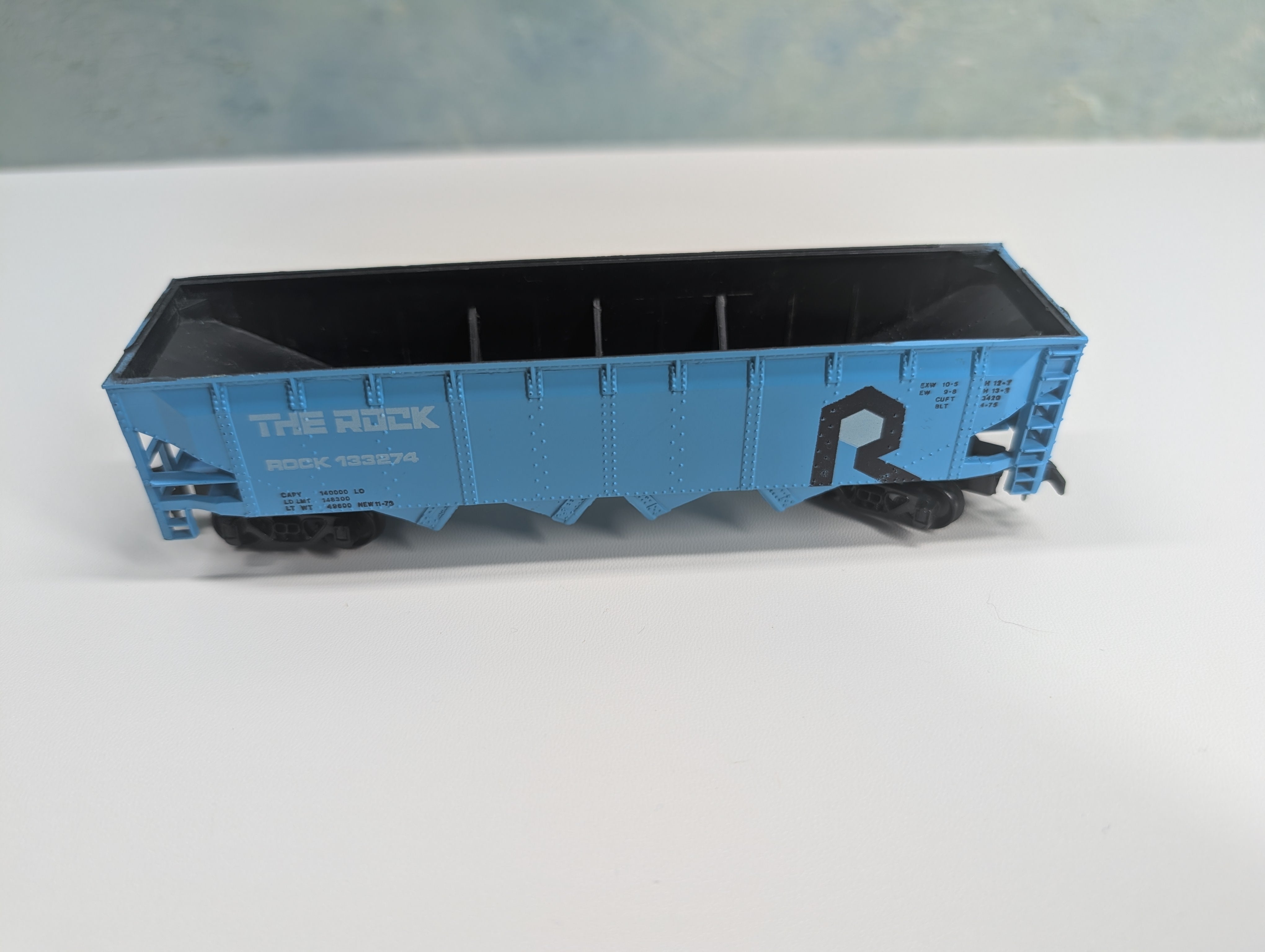USED Bachmann HO Scale Open Hopper Rock #133274