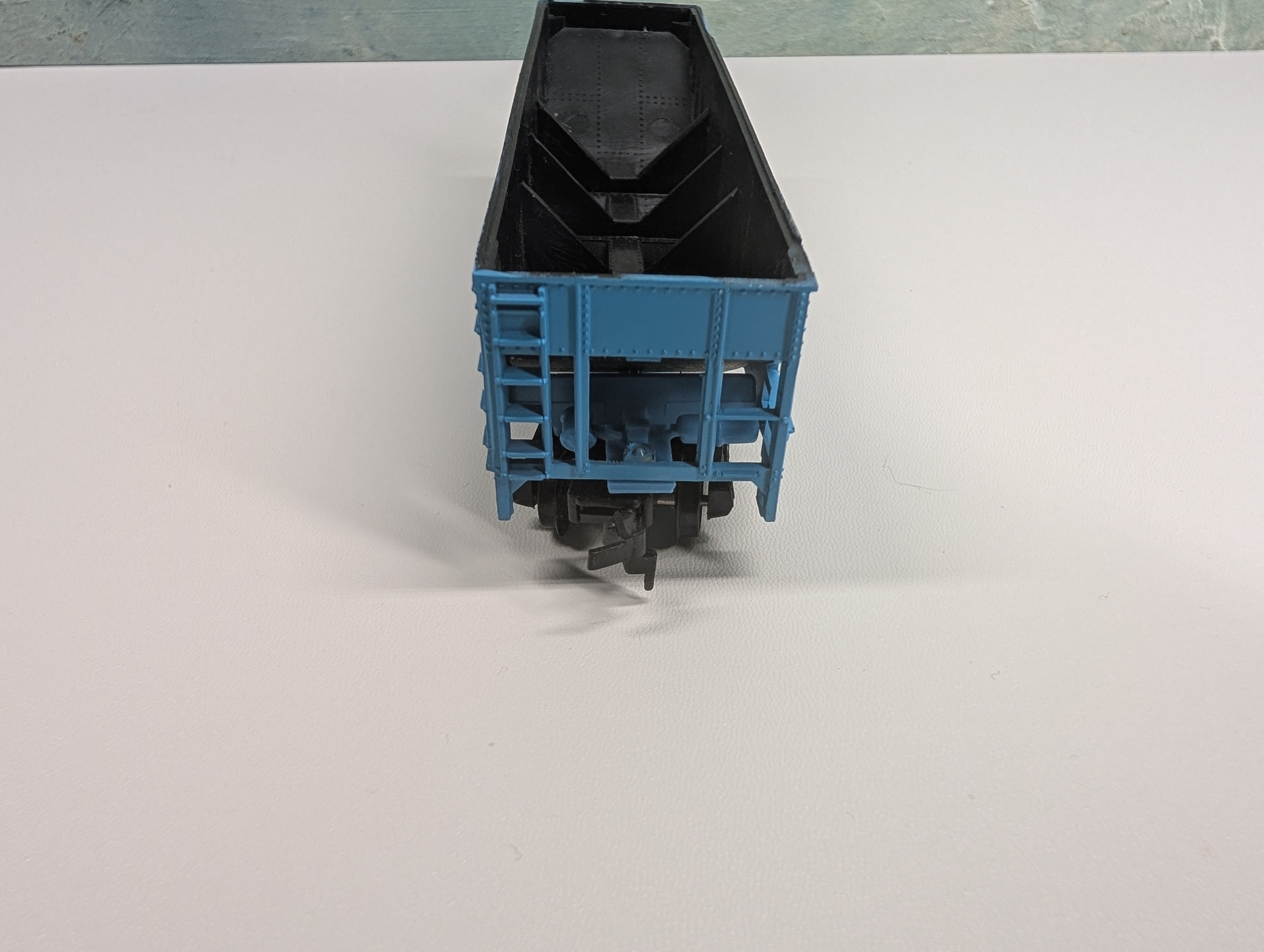 USED Bachmann HO Scale Open Hopper Rock #133274