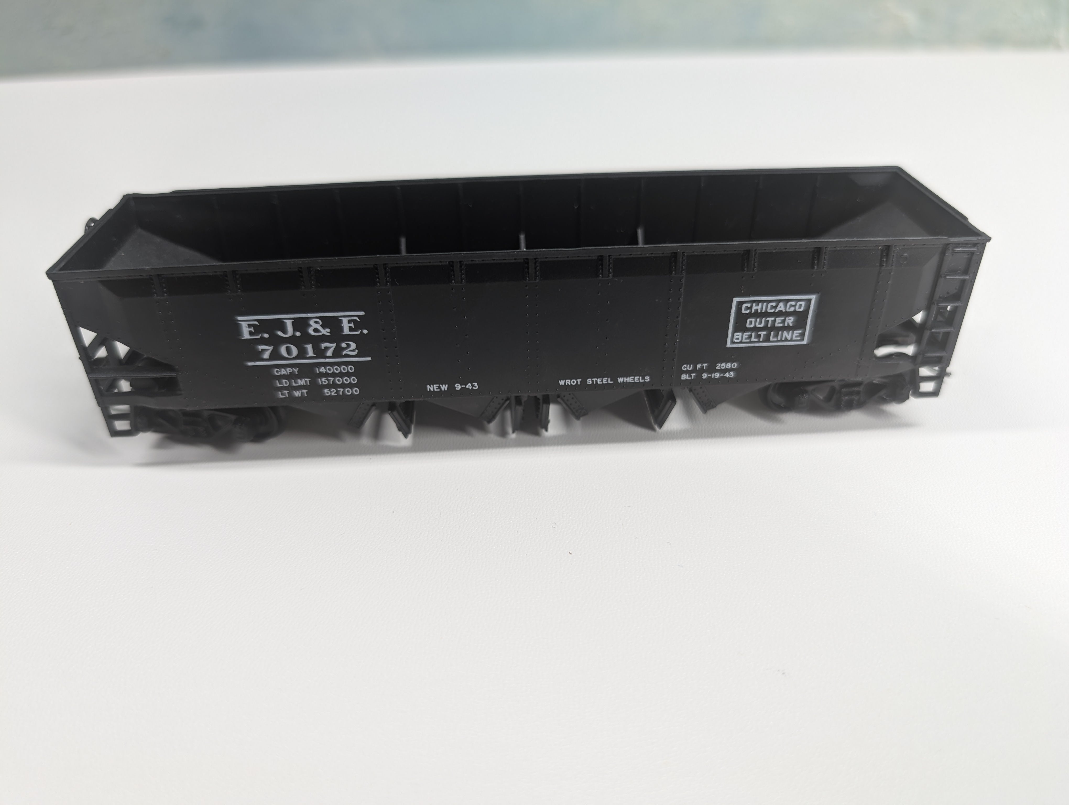 USED Athearn HO Scale Operating Hopper Elgin Joliet & Eastern EJ&E #70172