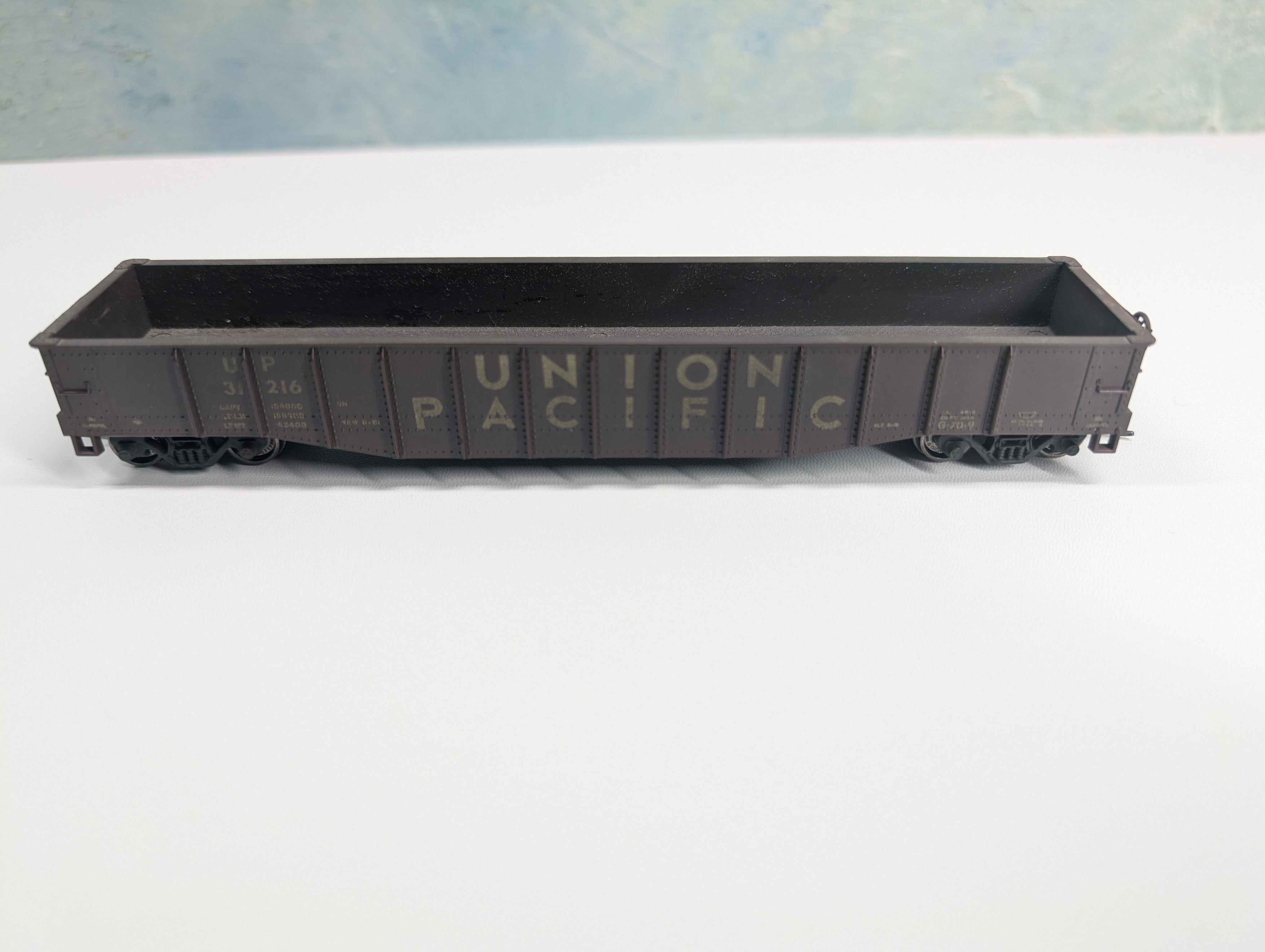 USED Athearn HO Scale 50' OB Gondola Union Pacific UP #31216 Weathered