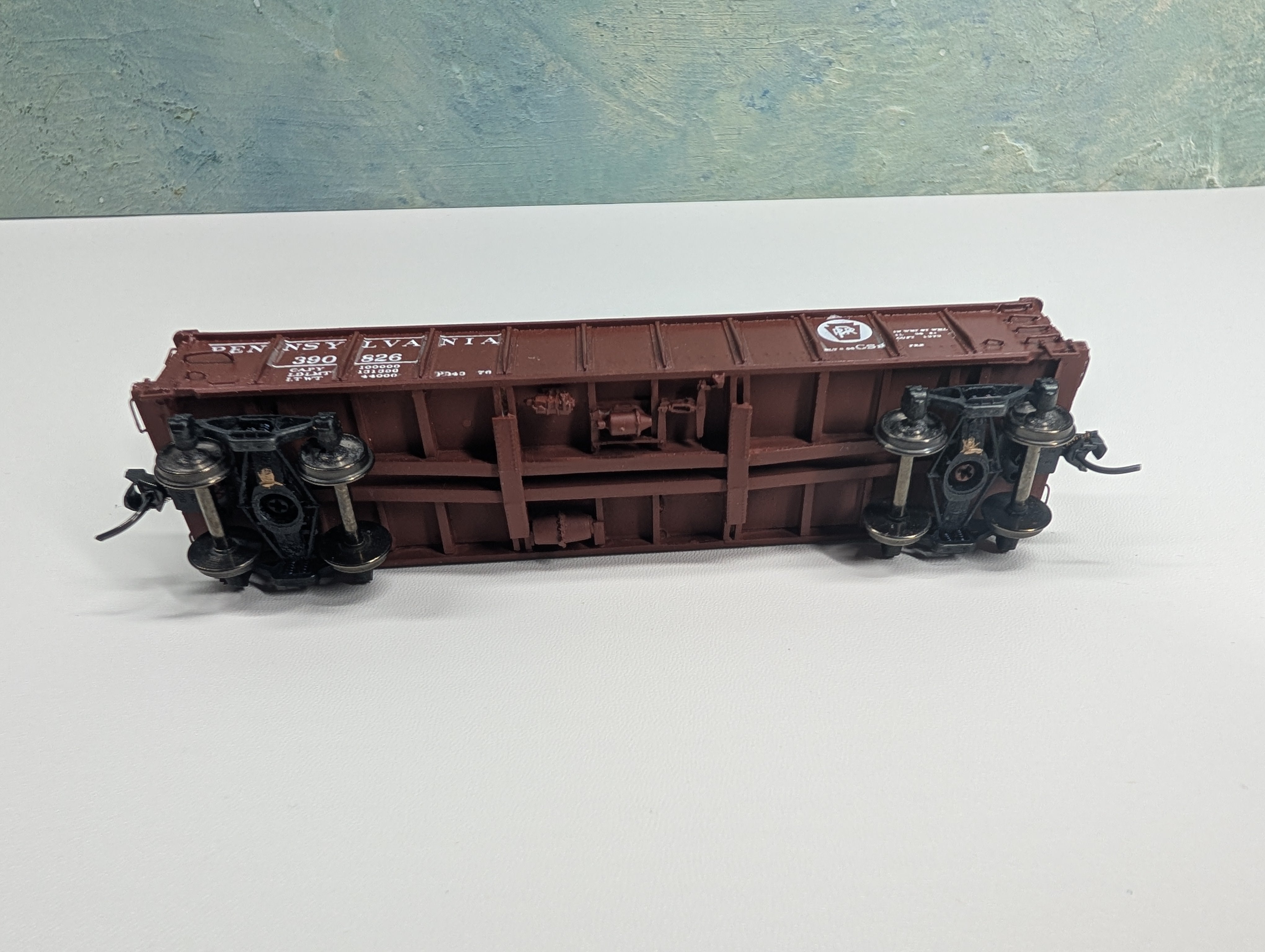 USED Funaro & Camerlengo HO Scale 38' Steel Gondola, Resin Pennsylvania PRR #390826 w/ Scrap Load