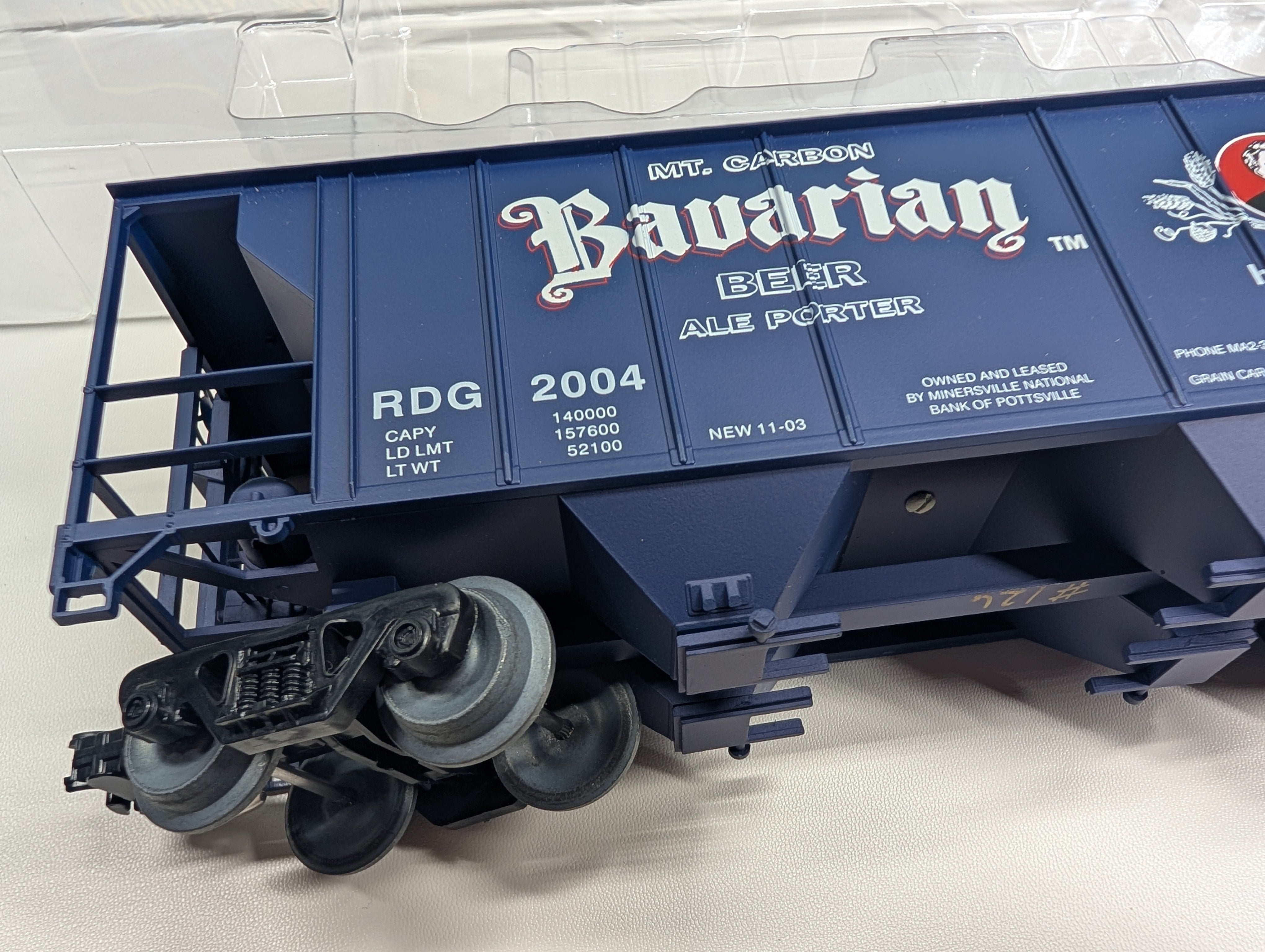 USED Weaver O PS-2 Covered Hopper Bavarian Beer RDG #2004 Mt. Carbon