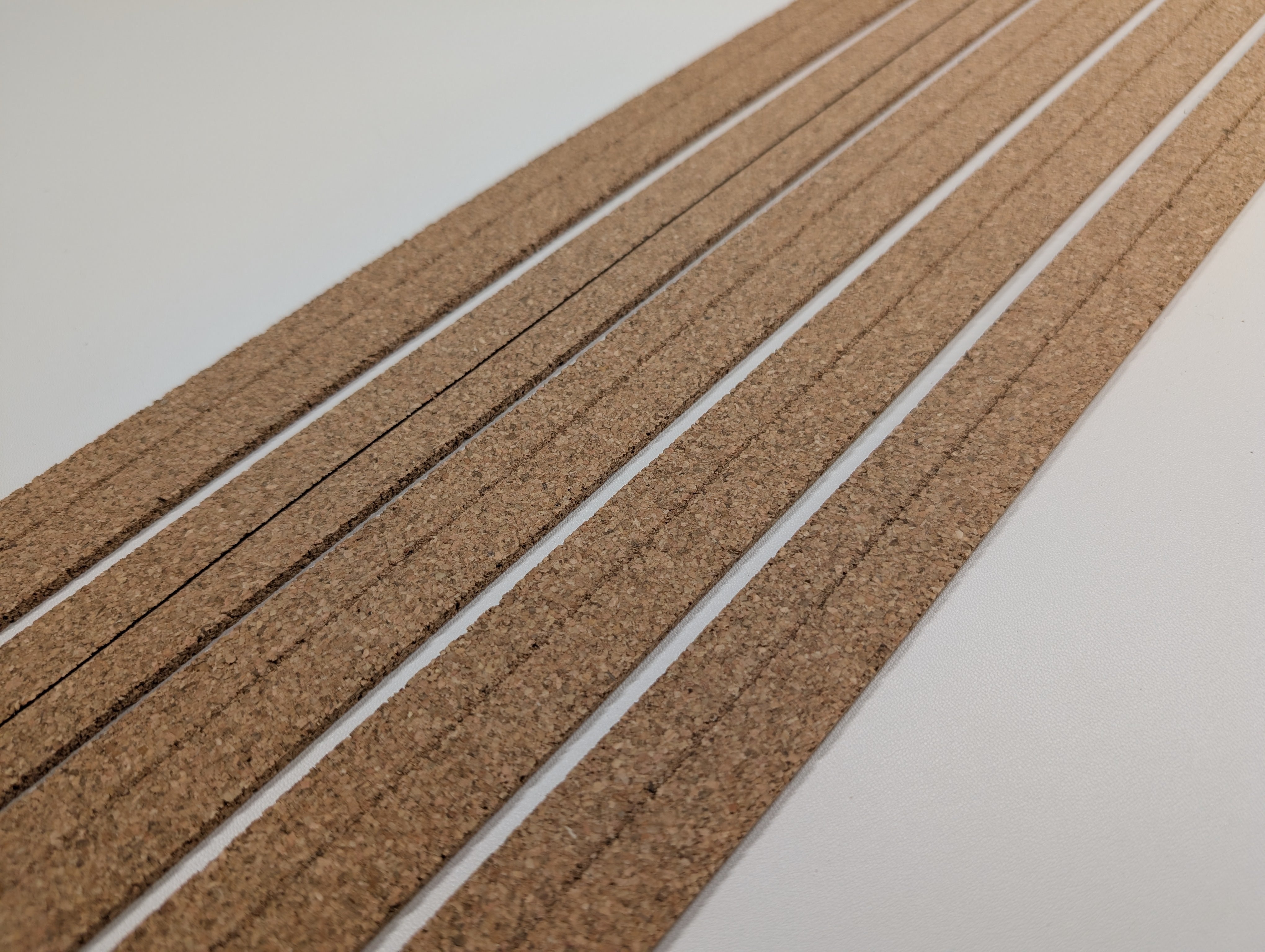 Atlas 70000250 N Scale Cork Roadbed, 3' Long (5 pcs)