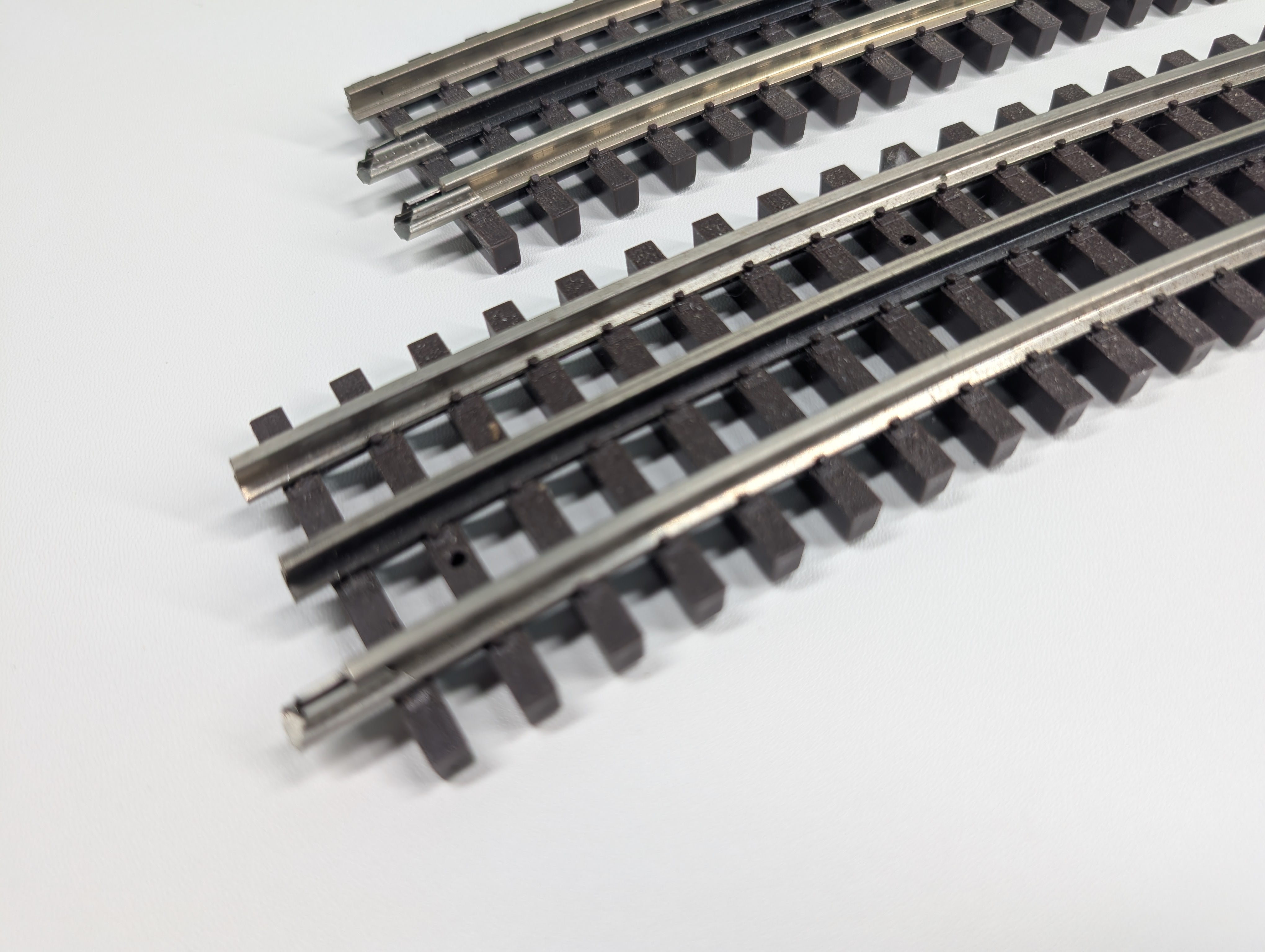 USED Atlas 6062 O 1 O72 Curve Piece of Track and A Smaller Piece (2 pcs)