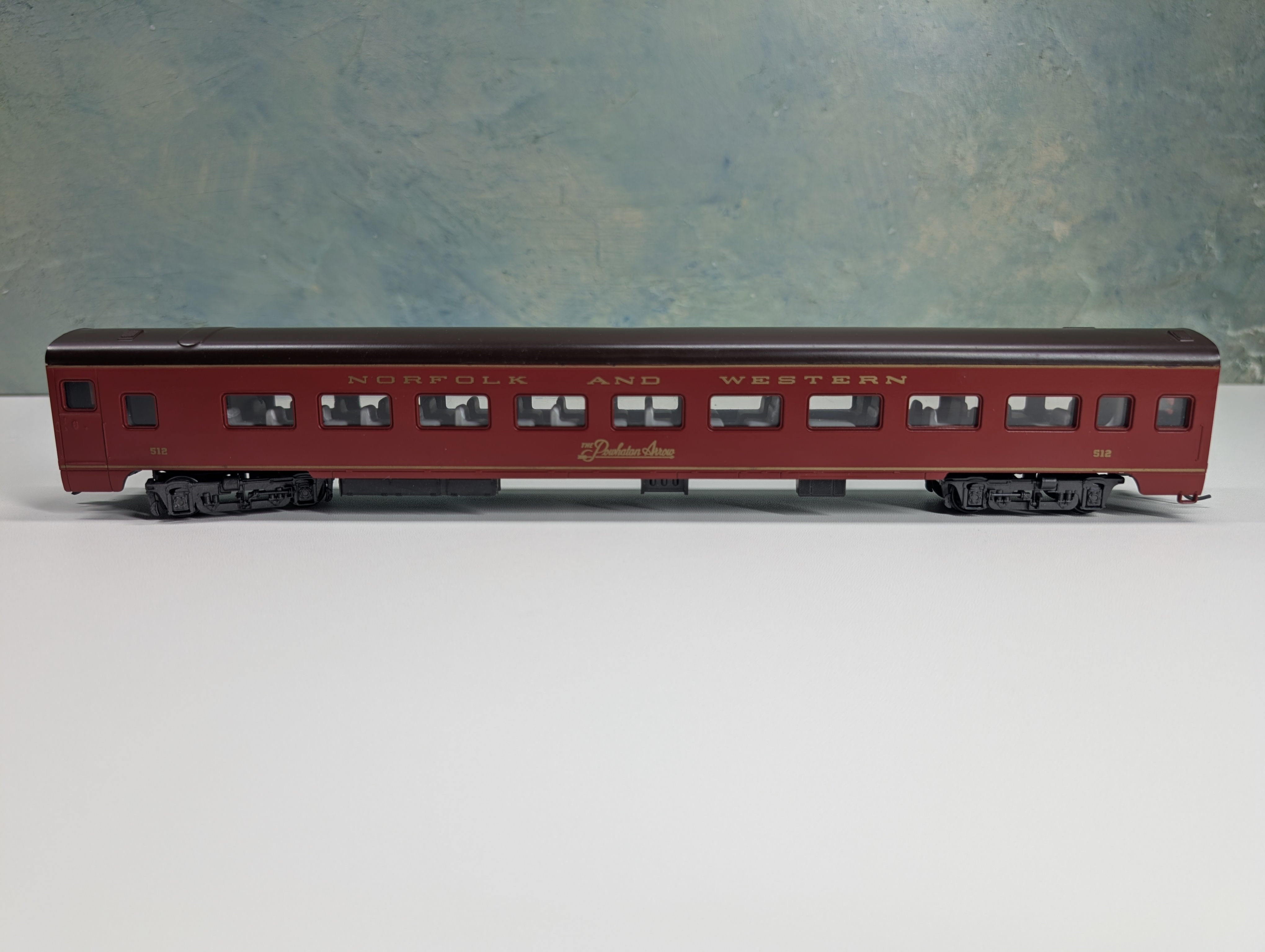 USED Bachmann HO Scale Passenger Car Norfolk & Western Powhatan Arrow #512