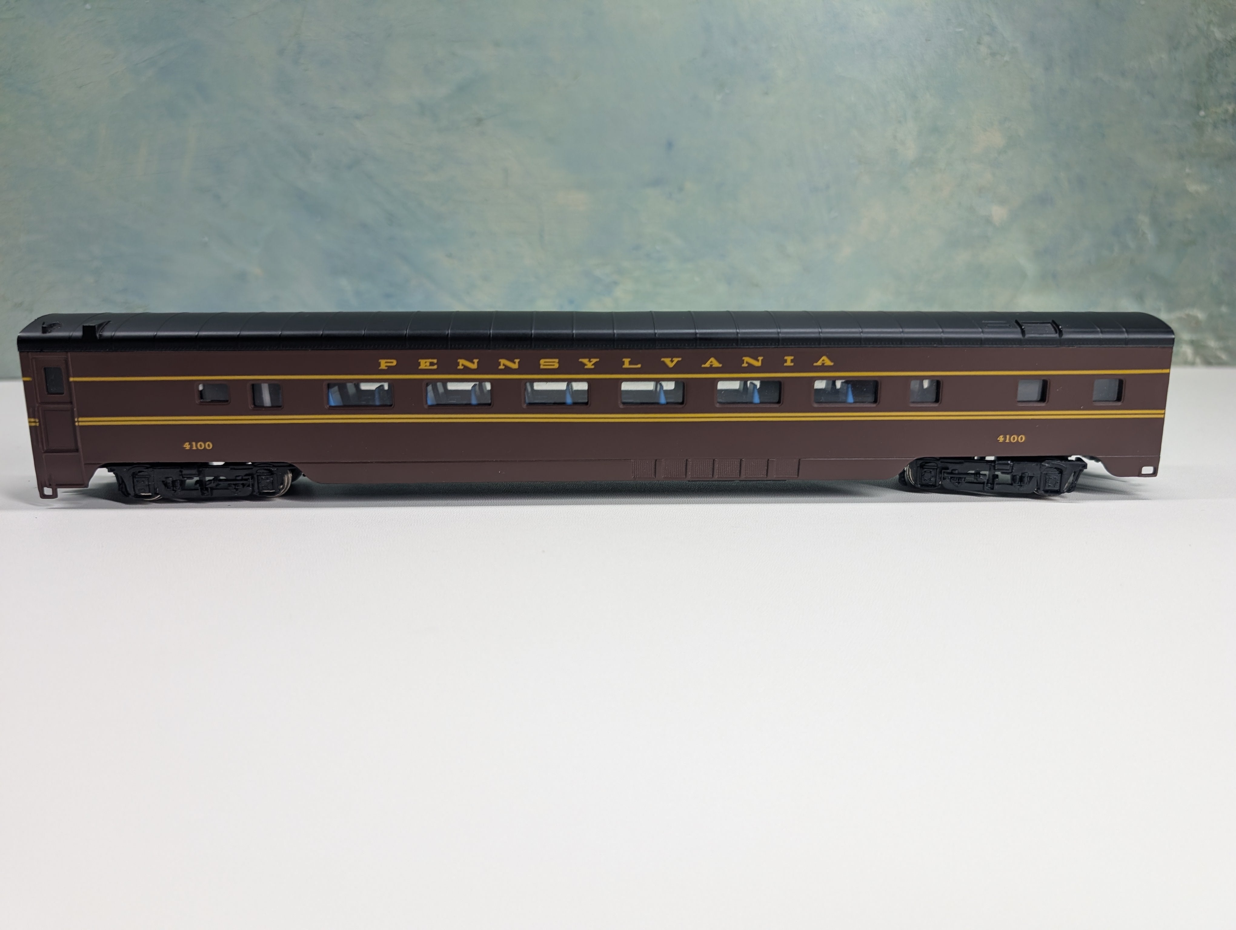 USED Rivarossi HO Scale Passenger Car Pennsylvania #4100