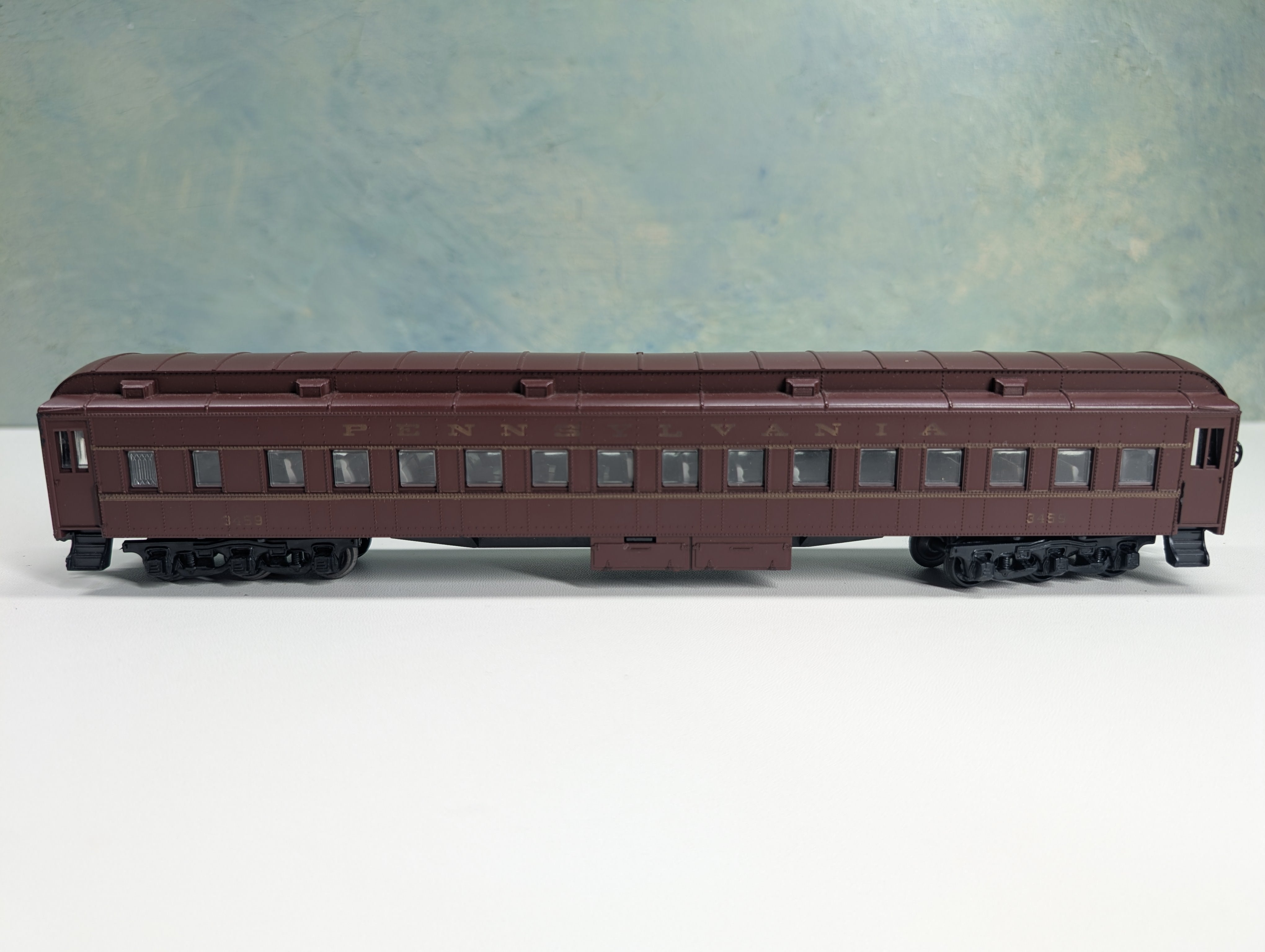 USED Athearn HO Scale Passenger Car Pennsylvania #3459
